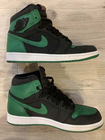 Nike Air Jordan 1 Retro High OG "Black/Pine Green" (2020)