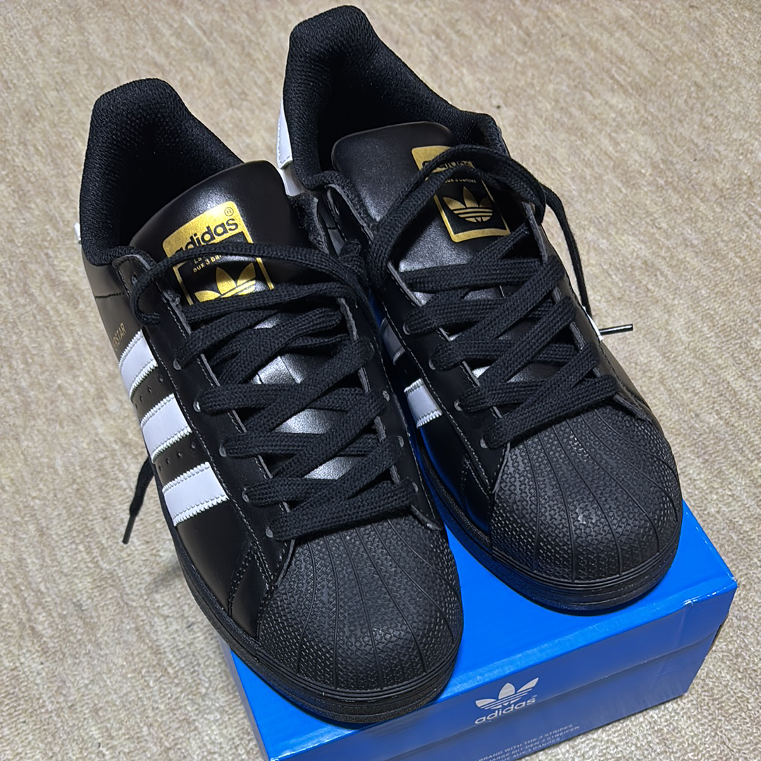 アディダス スーパースター "コアブラック/フットウェアホワイト"