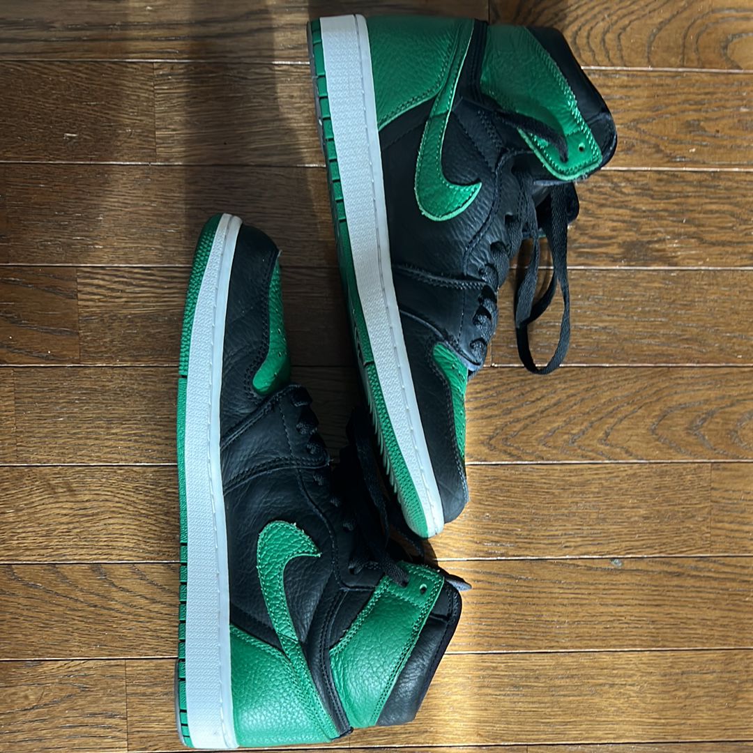 Nike Air Jordan 1 Retro High OG "Black/Pine Green" (2020)