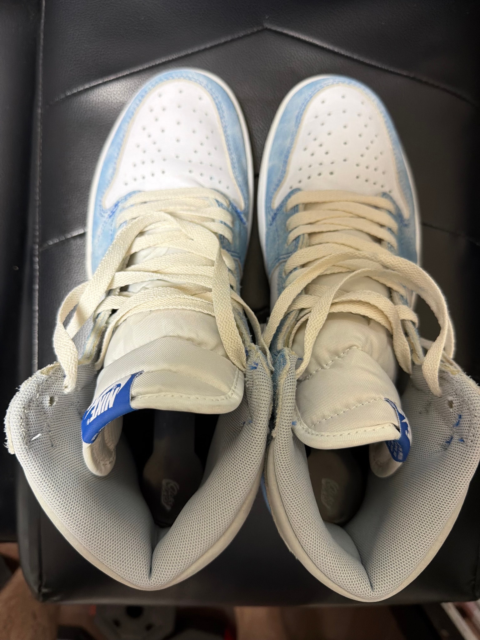 Nike Air Jordan 1 High OG "Hyper Royal"