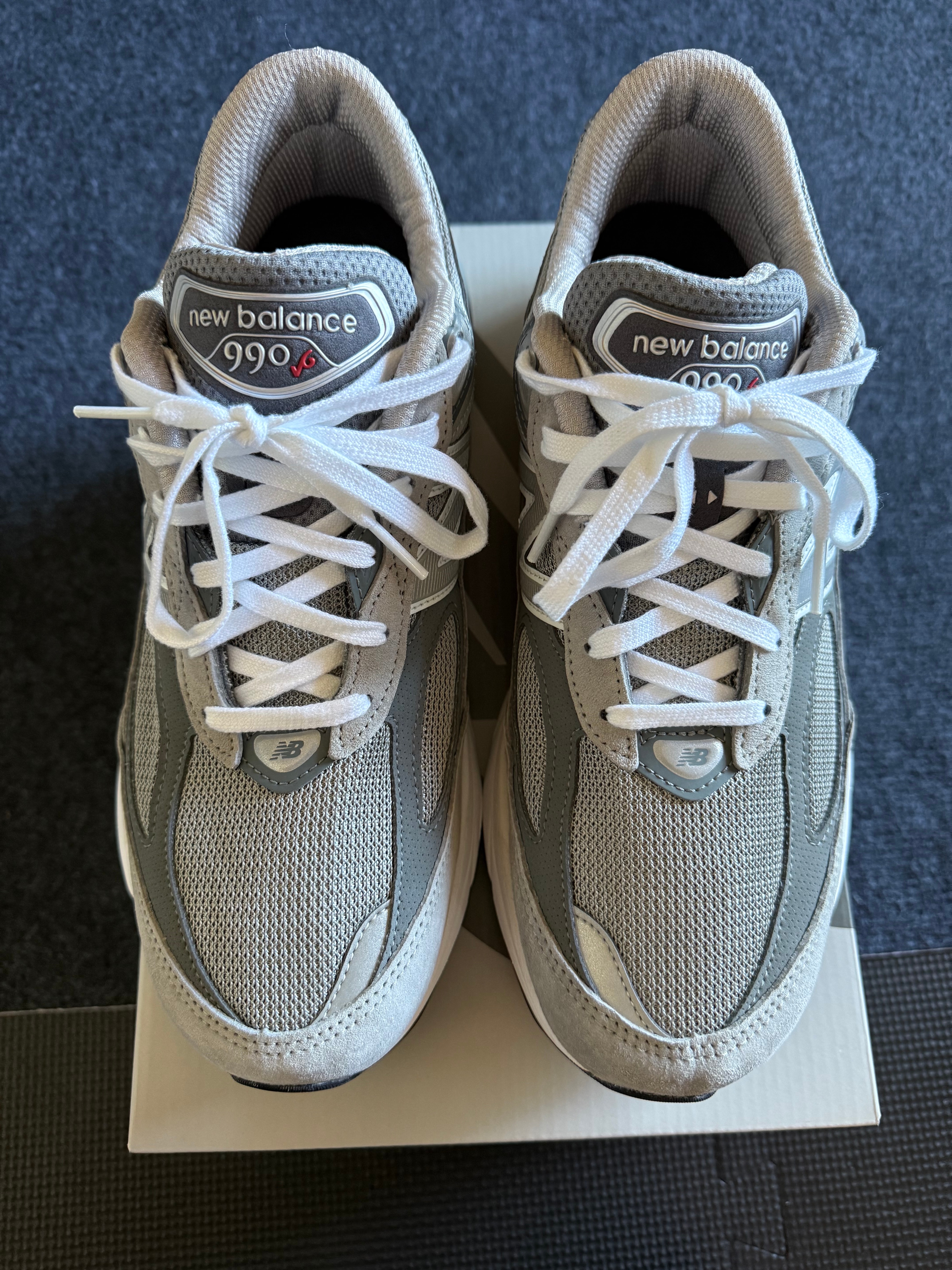 New Balance 990V6 "Gray" (Heel Logo NB)