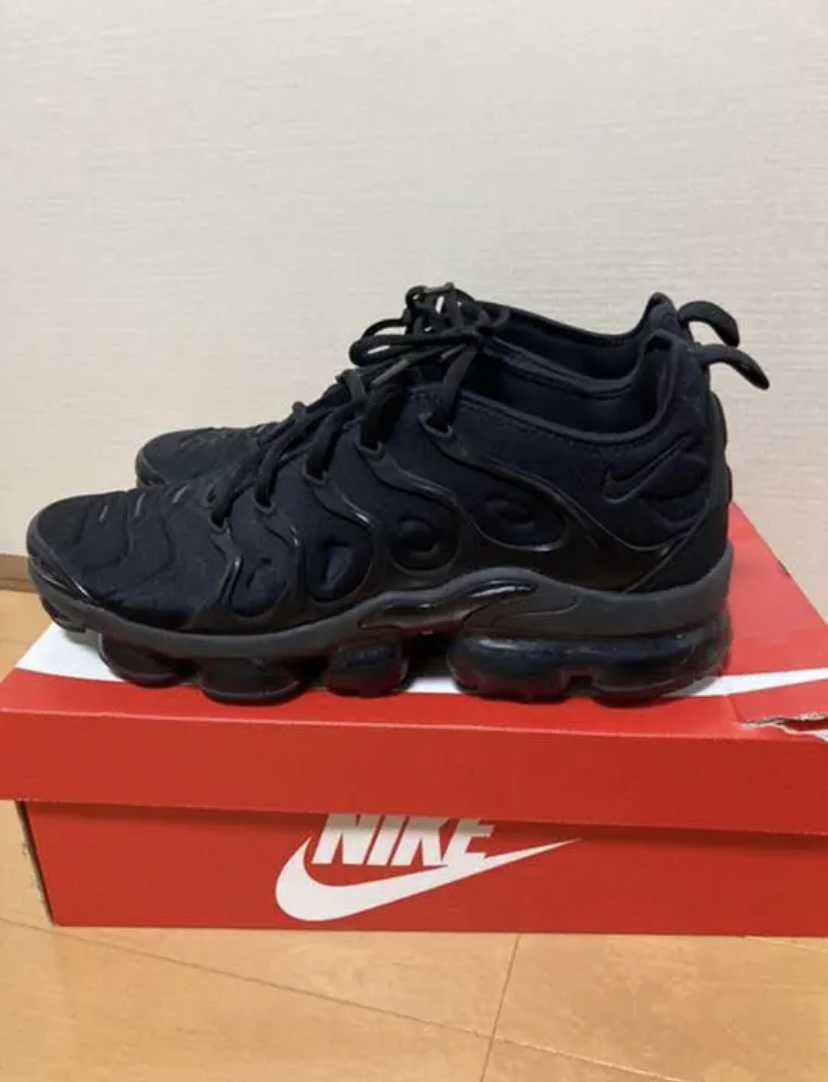Nike Air Vapormax Plus "Triple Black" (2018)