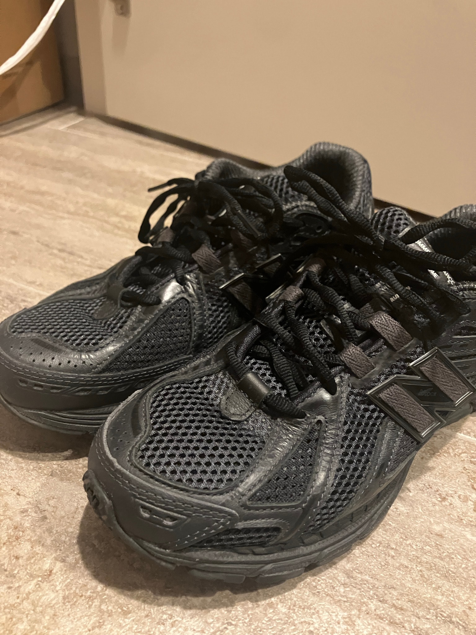 COMME des GARCONS HOMME × New Balance 1906R 
