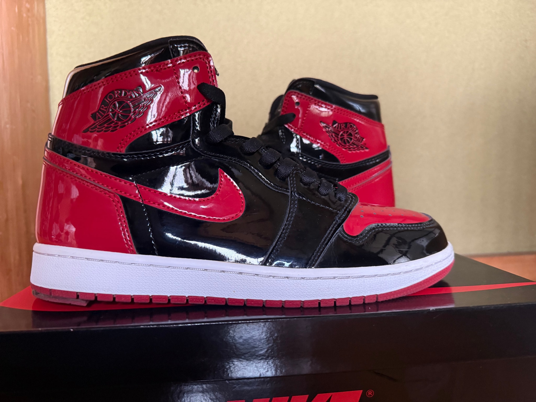 Nike Air Jordan 1 High OG "Patent Bred"