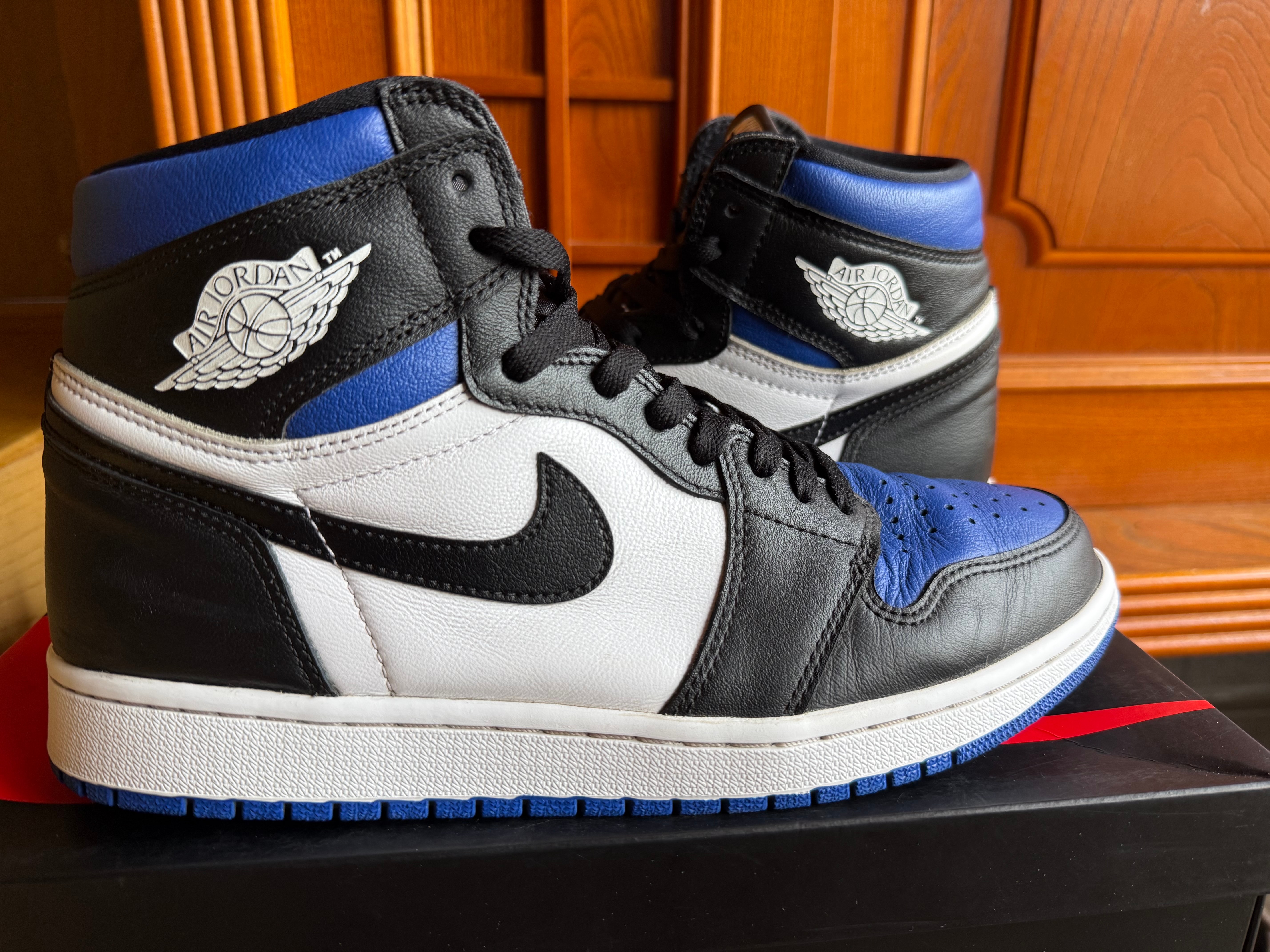 ナイキ エアジョーダン1 レトロ ハイ OG "ロイヤルトゥ" (2020)