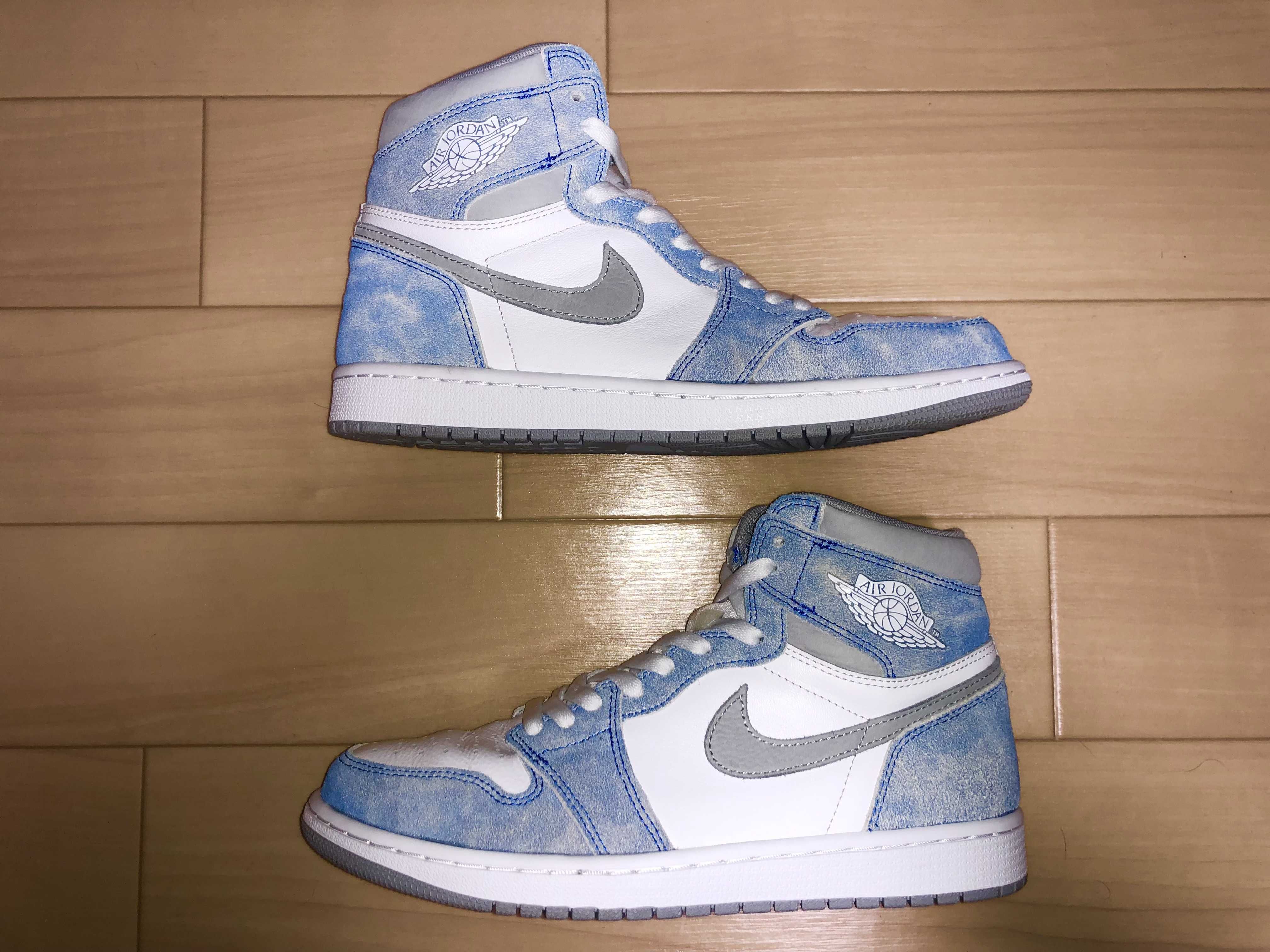 Nike Air Jordan 1 High OG "Hyper Royal"