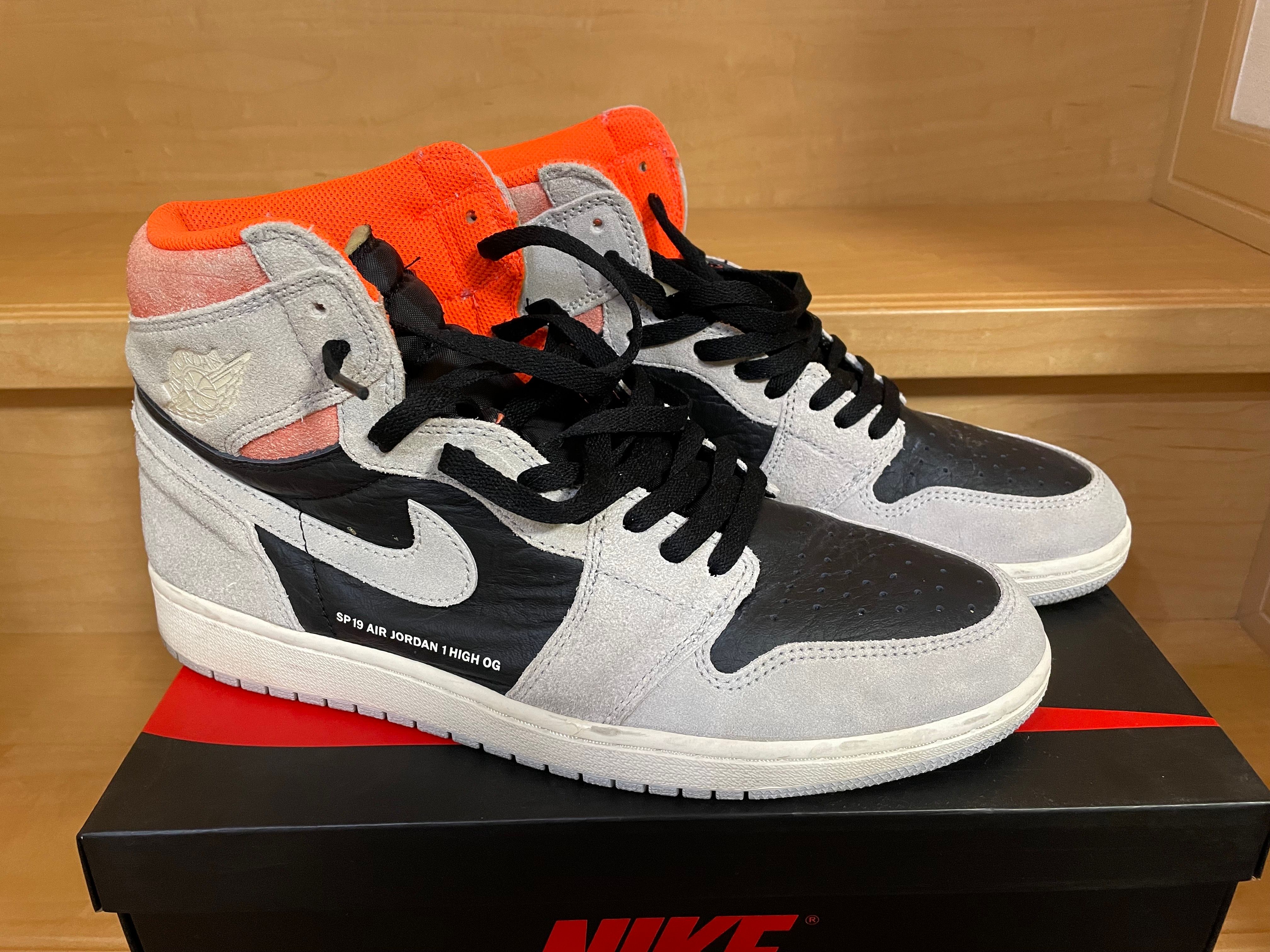 Nike Air Jordan 1 RETRO High OG "Hyper Crimson"