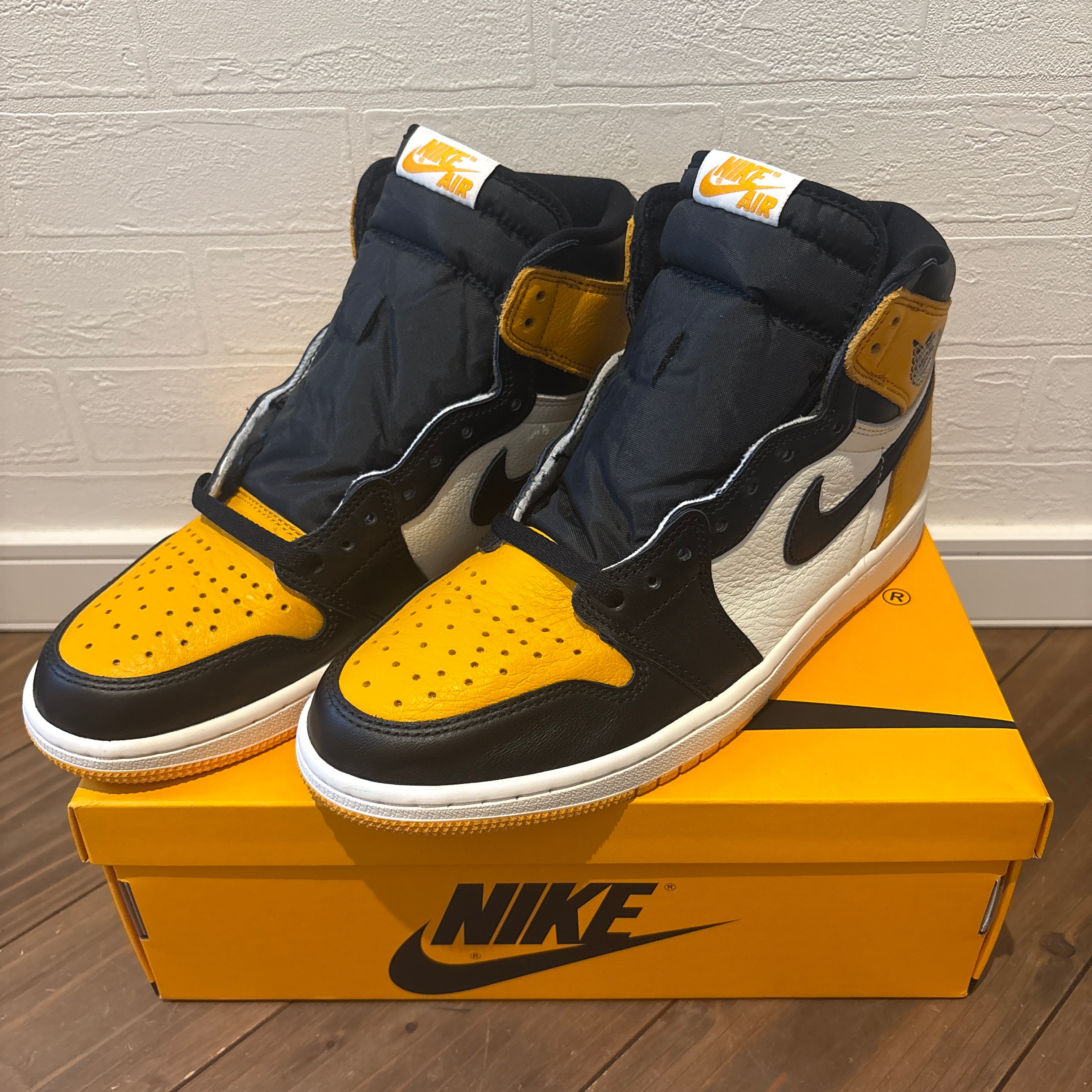 Nike Air Jordan 1 Retro High OG "Taxi"