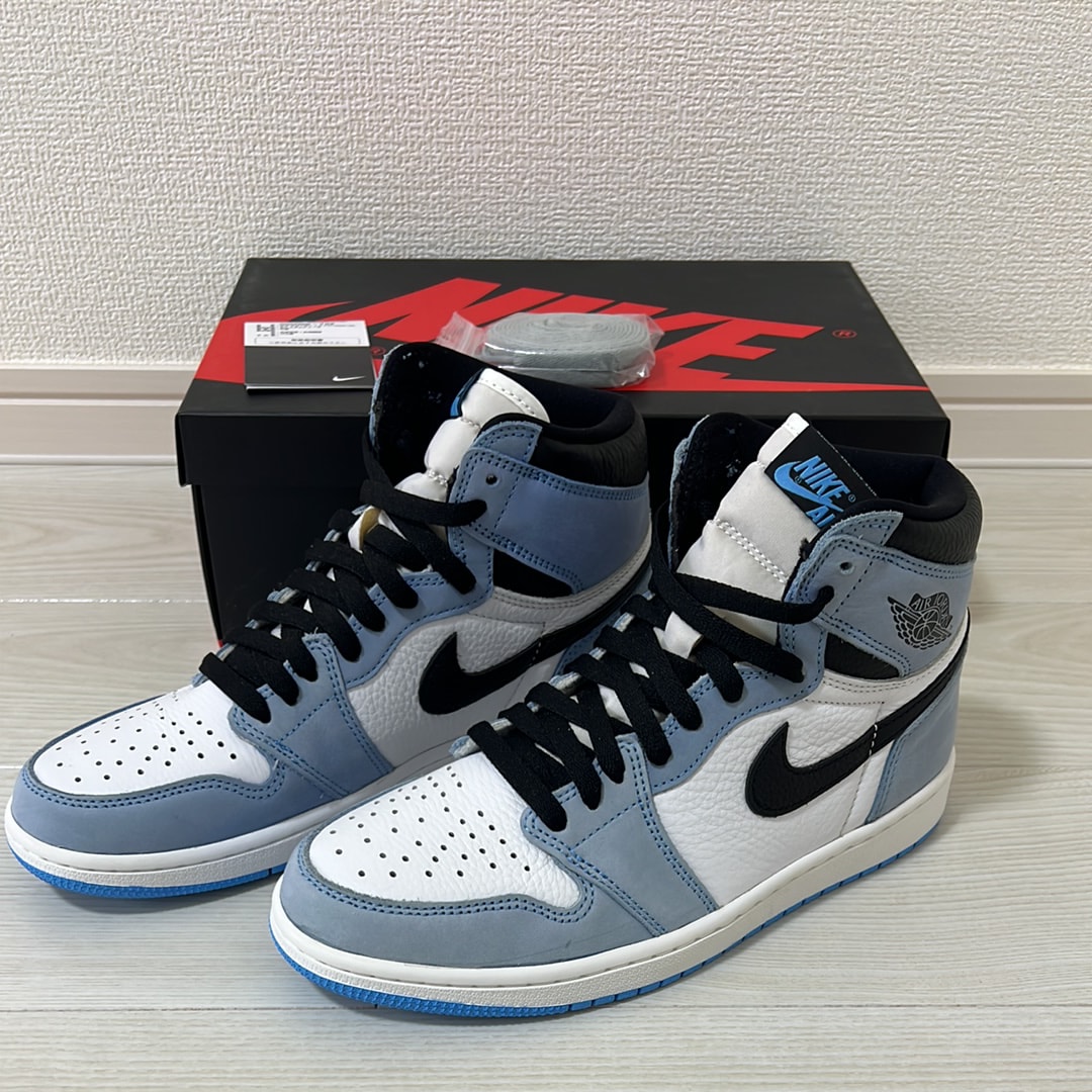 Nike Air Jordan 1 High OG "University Blue"