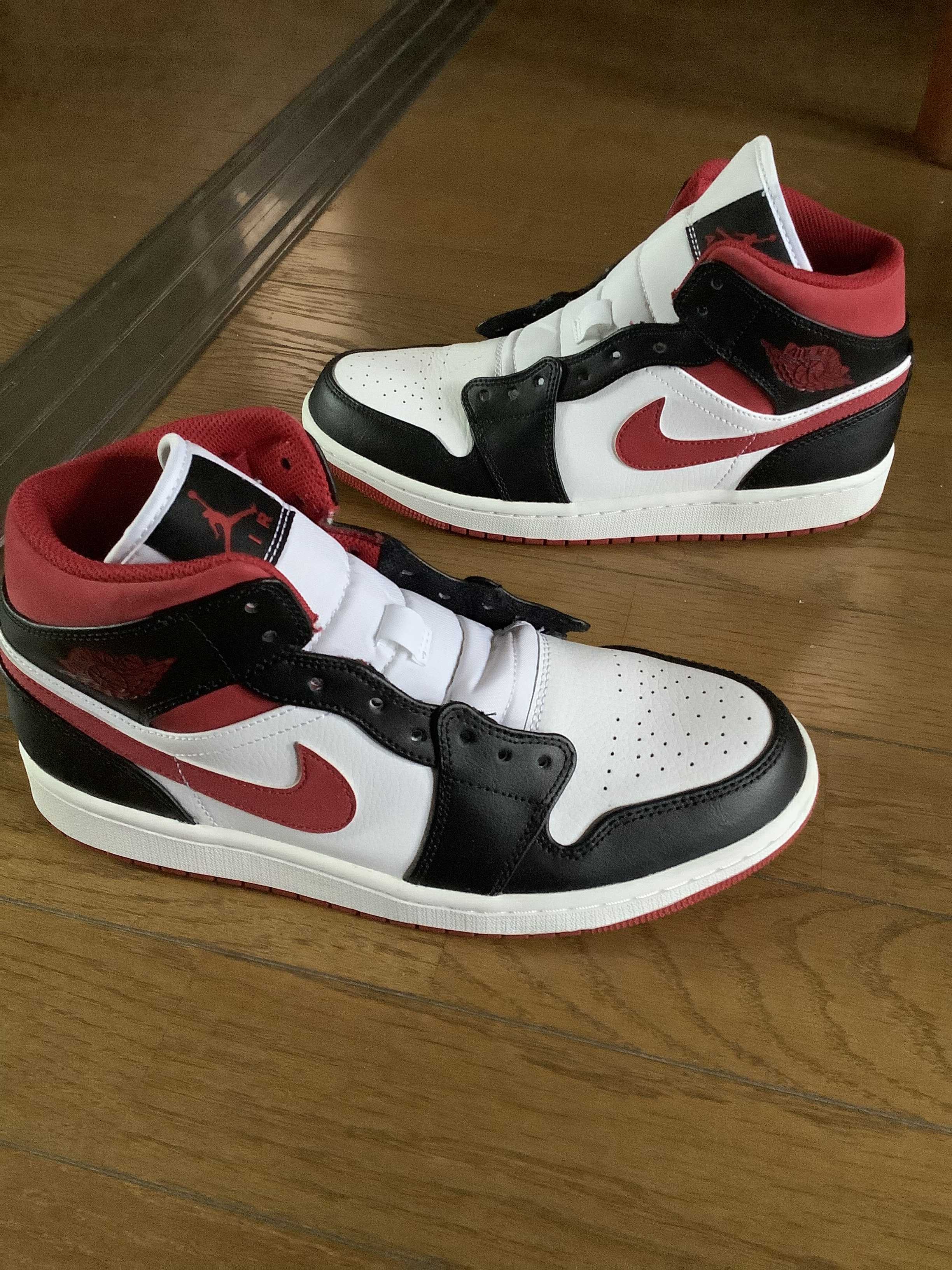Nike Air Jordan 1 Mid "White/Gym Red Black"