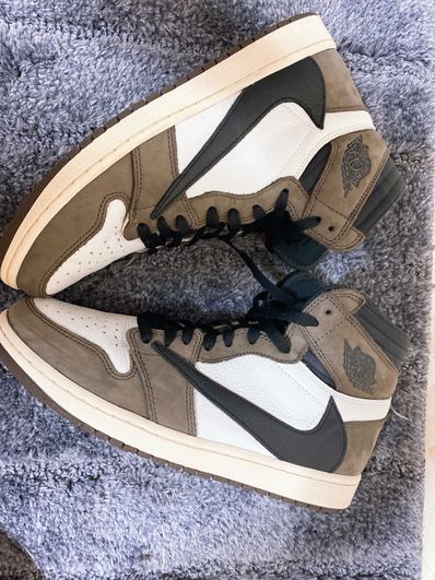 Travis Scott × Nike Air Jordan 1 Retro High OG TS SP "Sail/Dark Mocha"