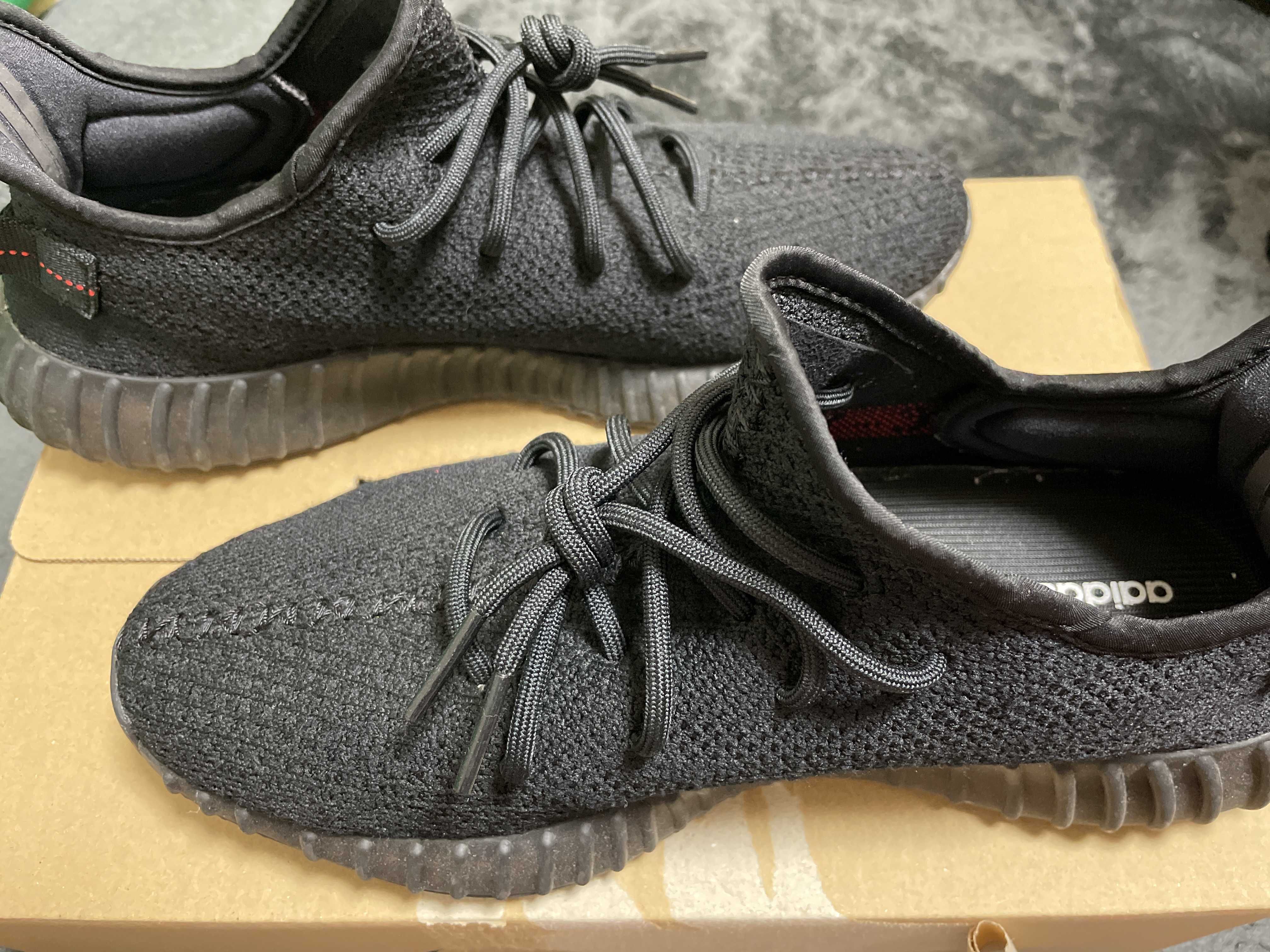 adidas YEEZY Boost 350 V2 "Core Black/Red" (2020)