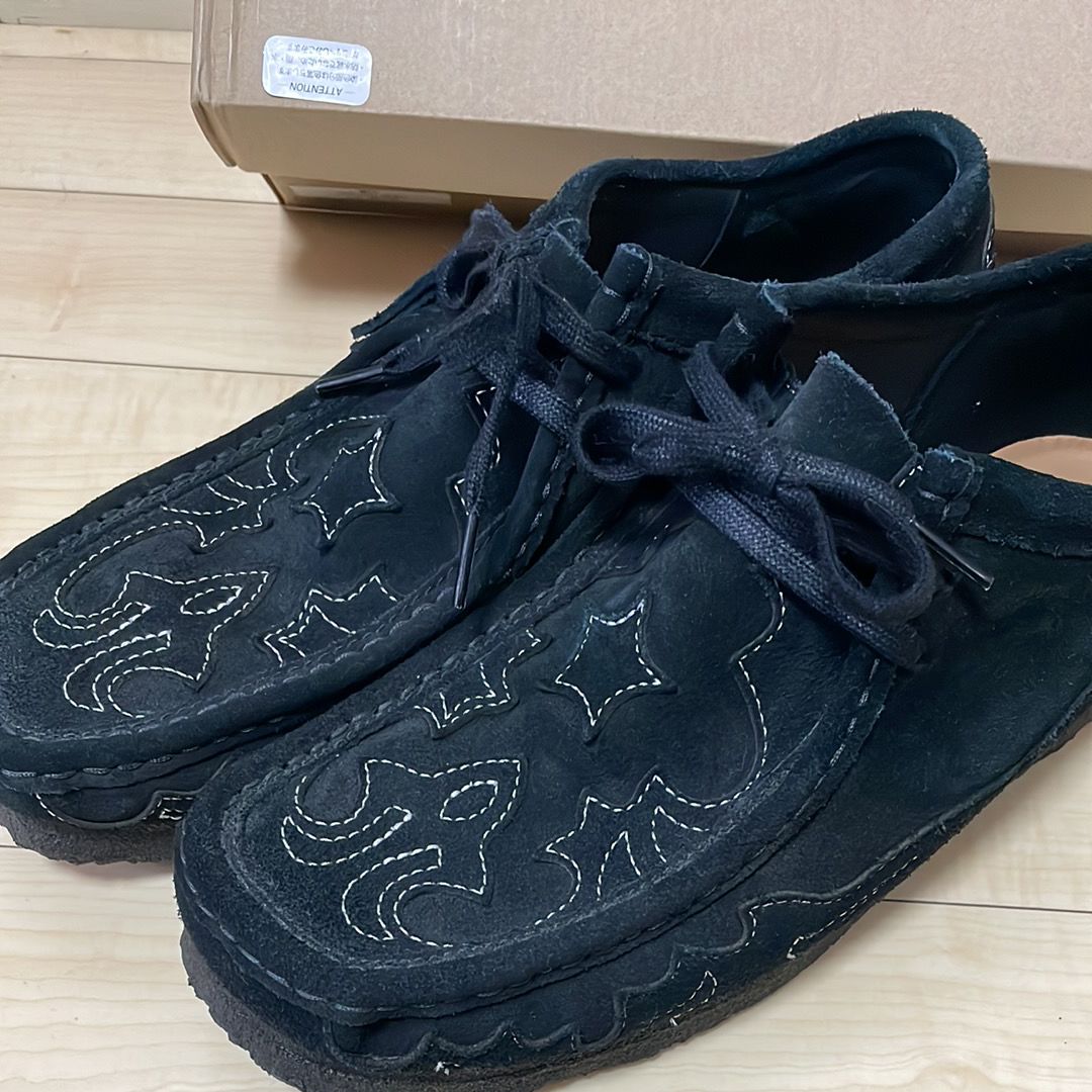 Supreme × Clarks Wallabee "Black"