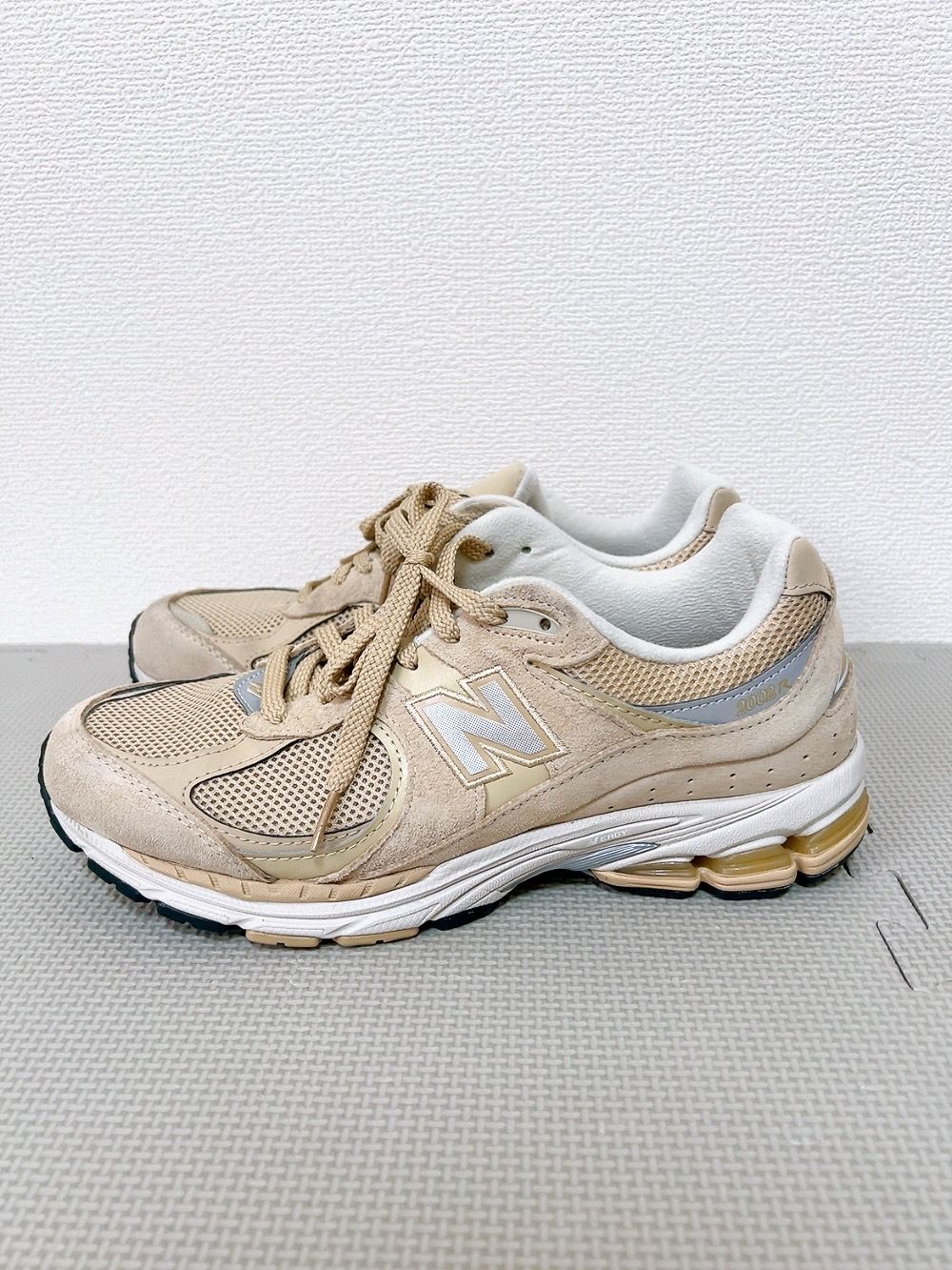 New Balance 2002R "Khaki/Silver"