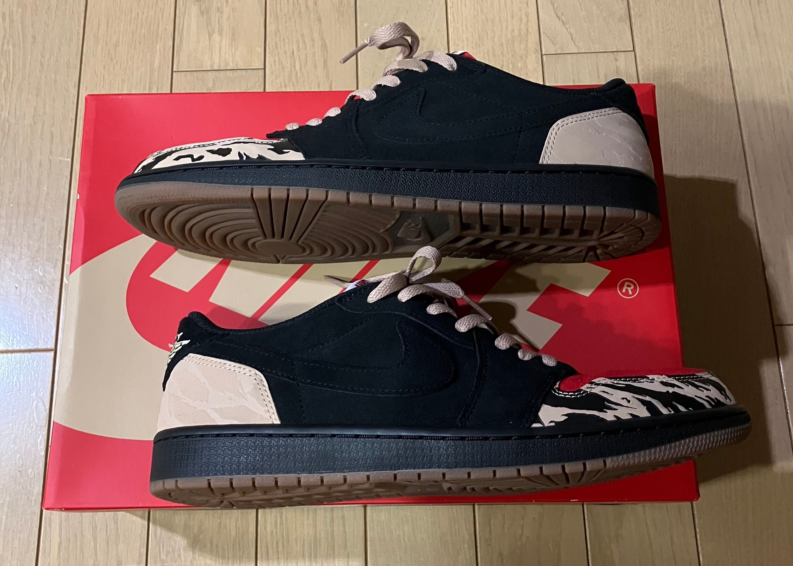 Sole Fly × Nike Air Jordan 1 Low "Black and Sport Red"