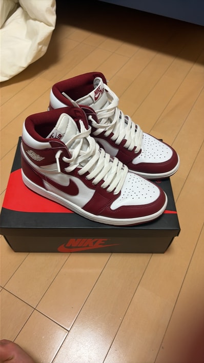 Nike Air Jordan 1 Retro High OG "Artisanal Red"