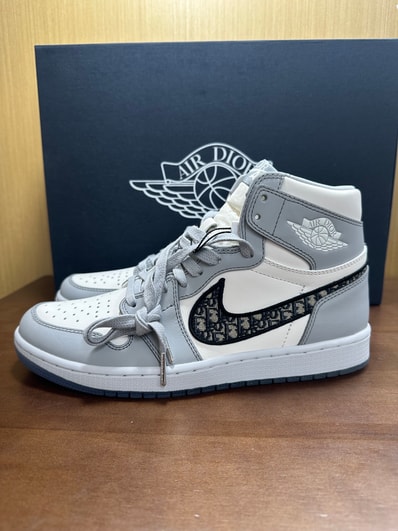 Dior × Nike Air Jordan 1 High OG "DIOR"
