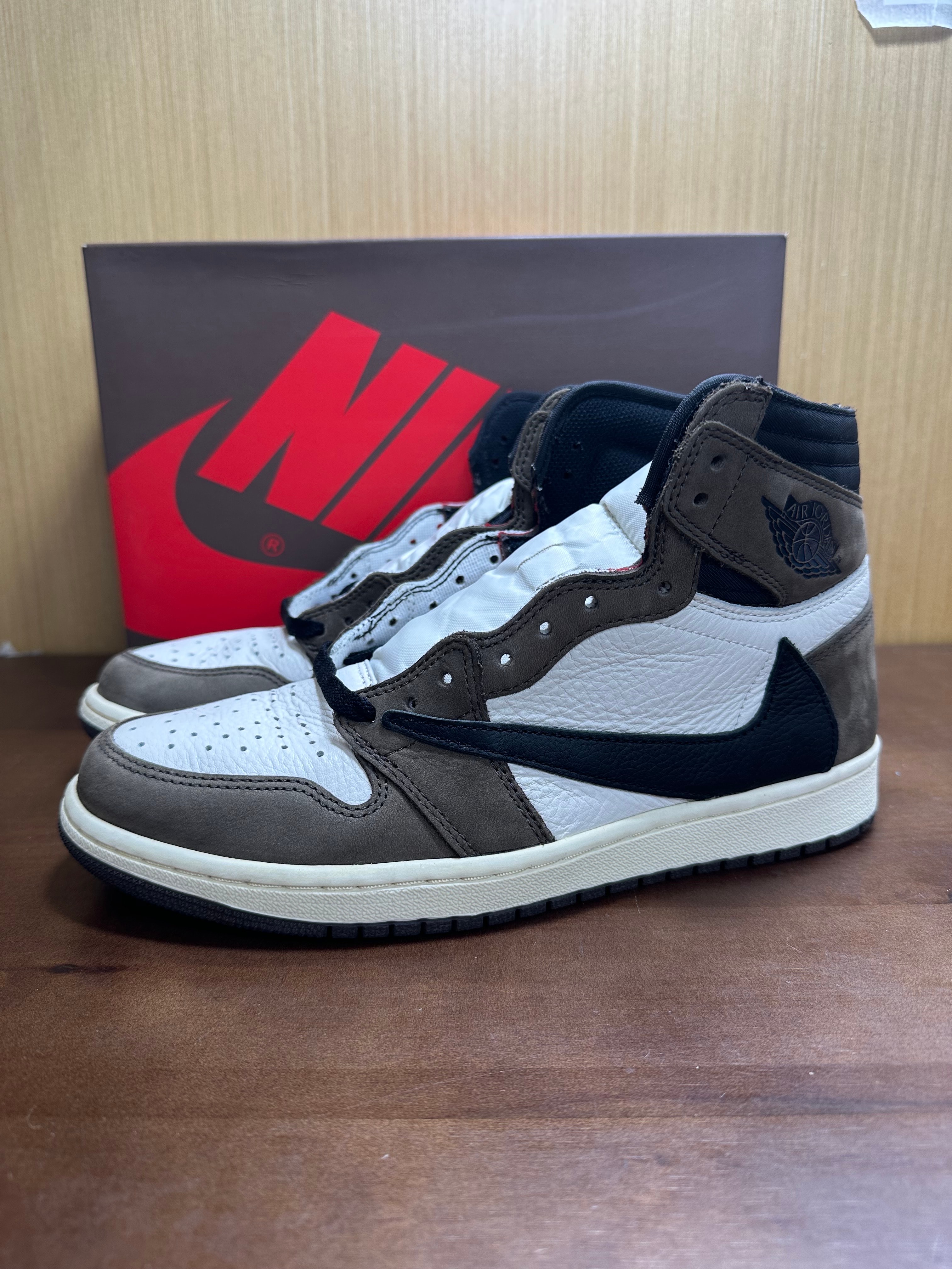 Travis Scott × Nike Air Jordan 1 Retro High OG TS SP "Sail/Dark Mocha"