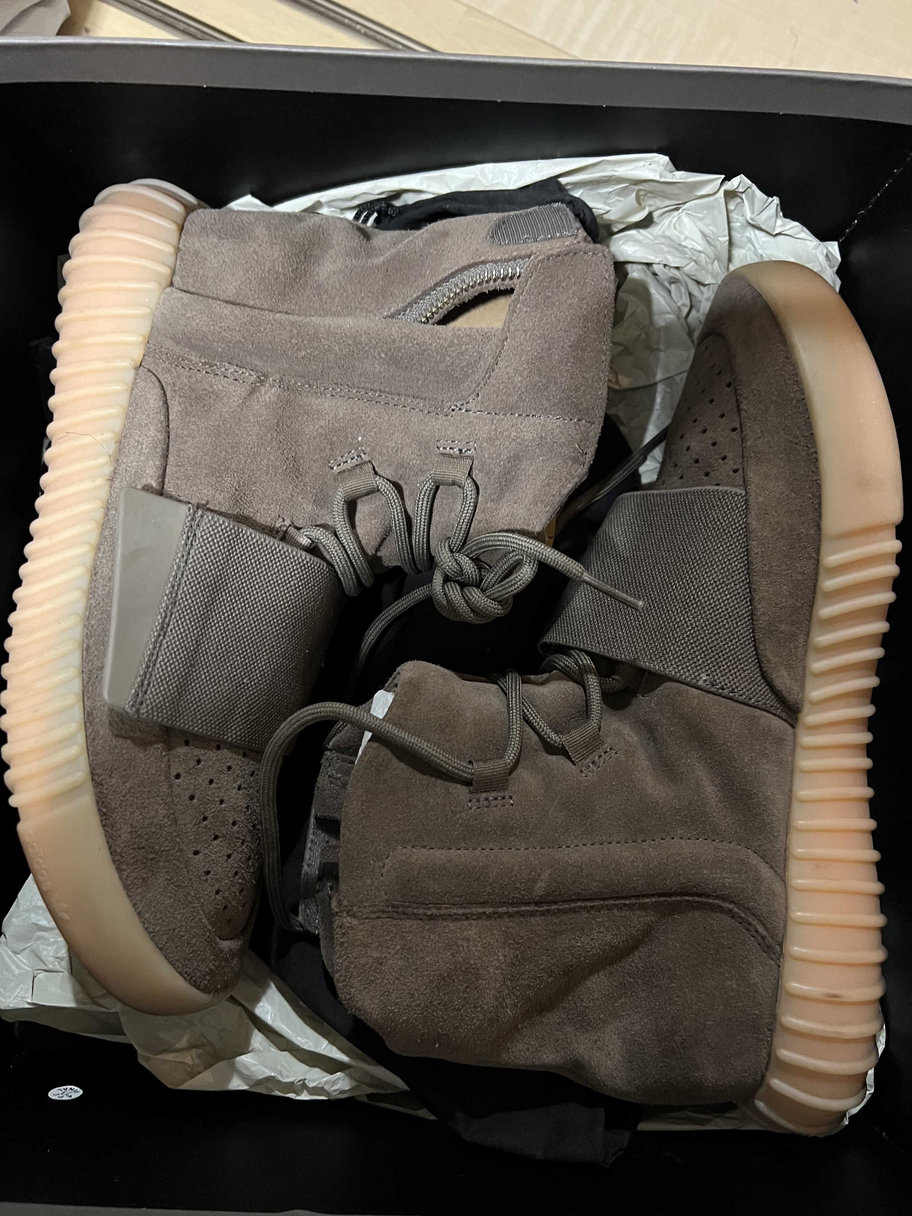 adidas YEEZY Boost 750 "Light Brown Gum (Chocolate)"