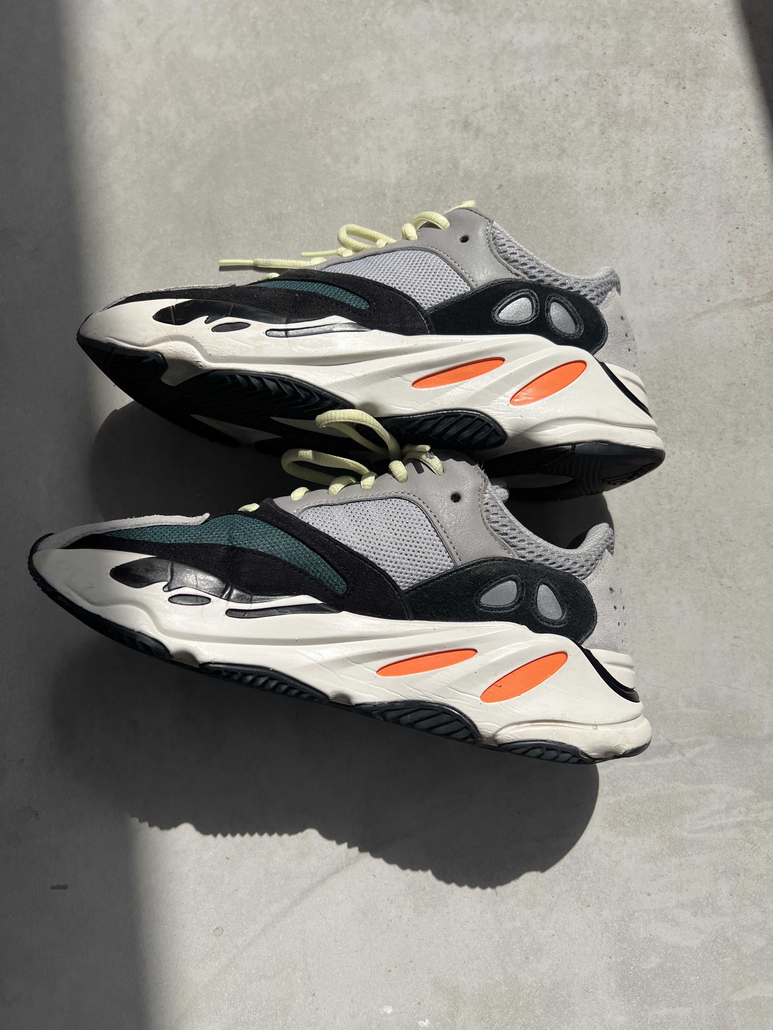 adidas YEEZY Boost 700 "Wave Runner"