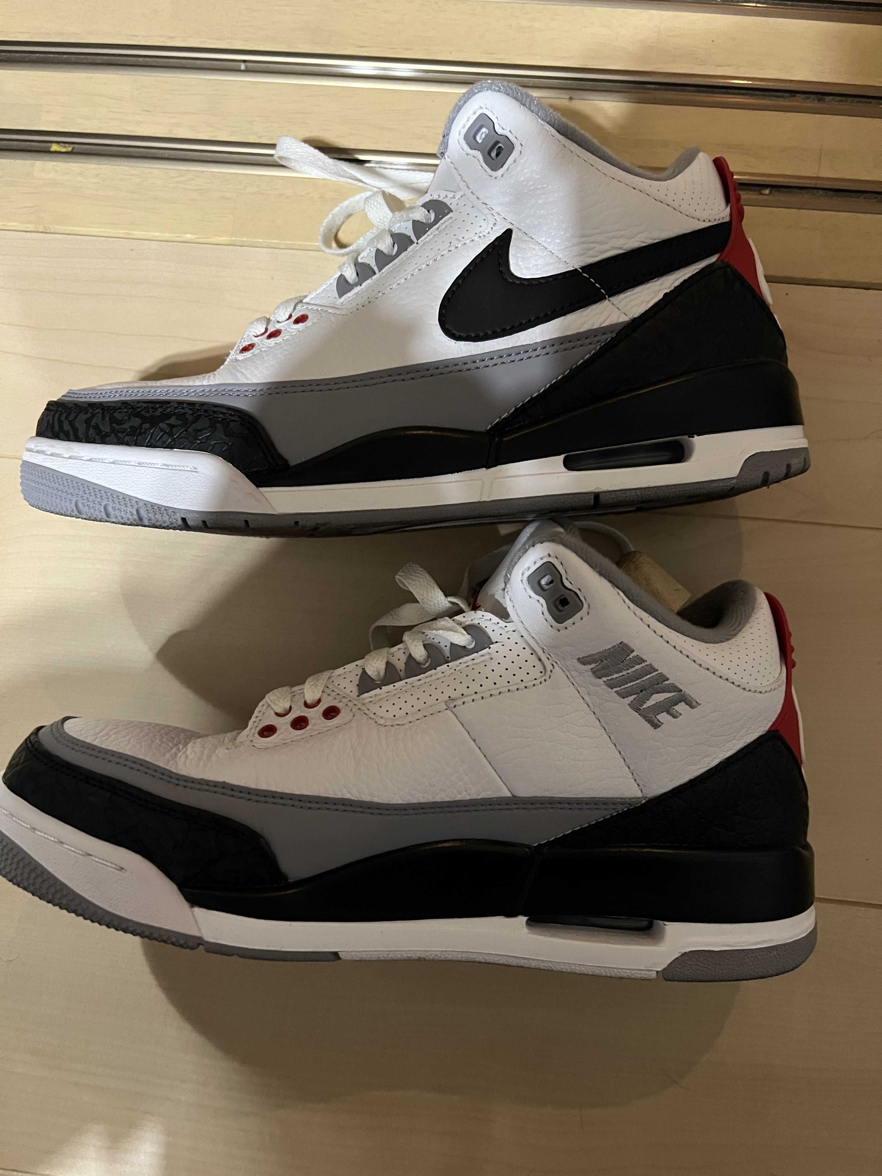 Nike Air Jordan 3 Retro "Tinker Hatfield"