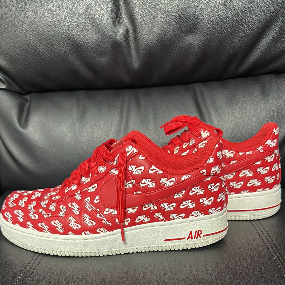 NIKE AIR FORCE 1 LOW ALL OVER LOGO RED