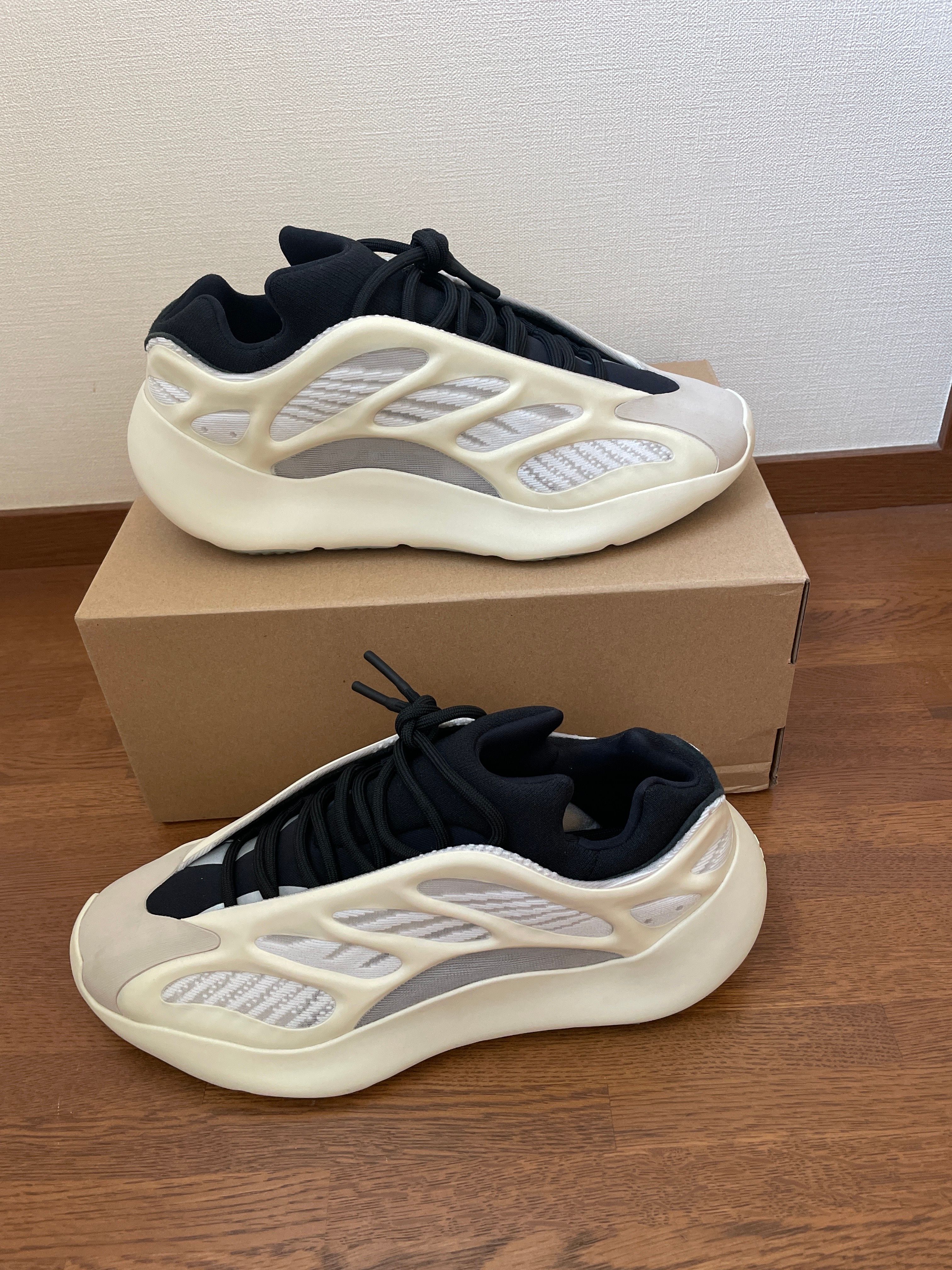 adidas YEEZY 700V3 "Azael"