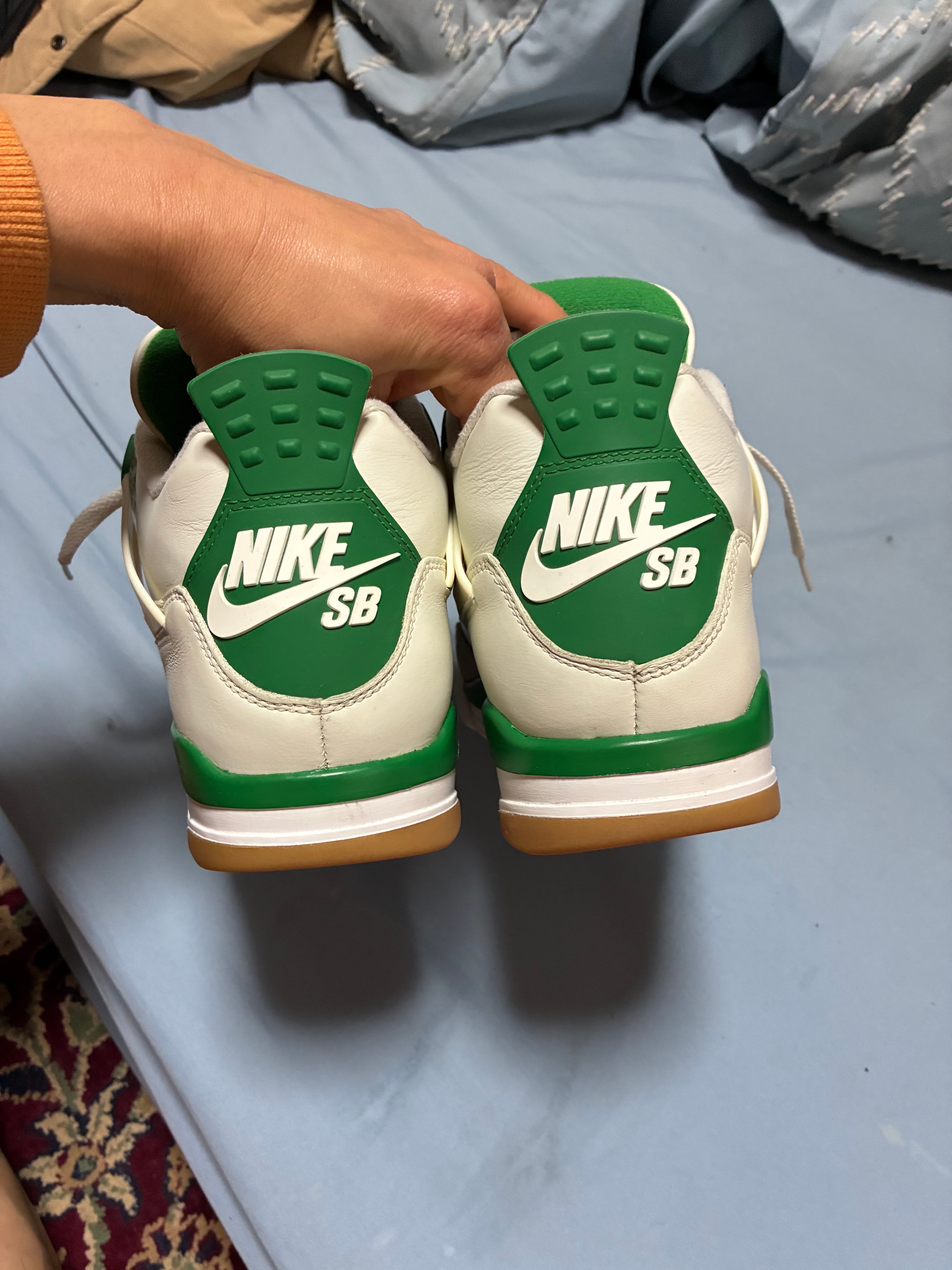 Nike SB × Air Jordan 4 Retro SP "Pine Green"