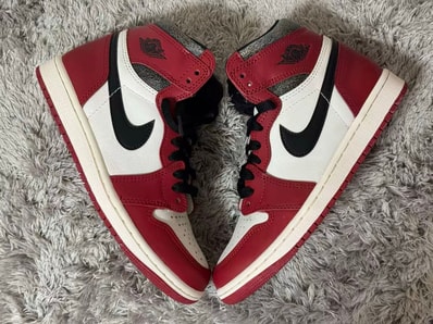 Nike Air Jordan 1 High OG "Lost & Found/Chicago"