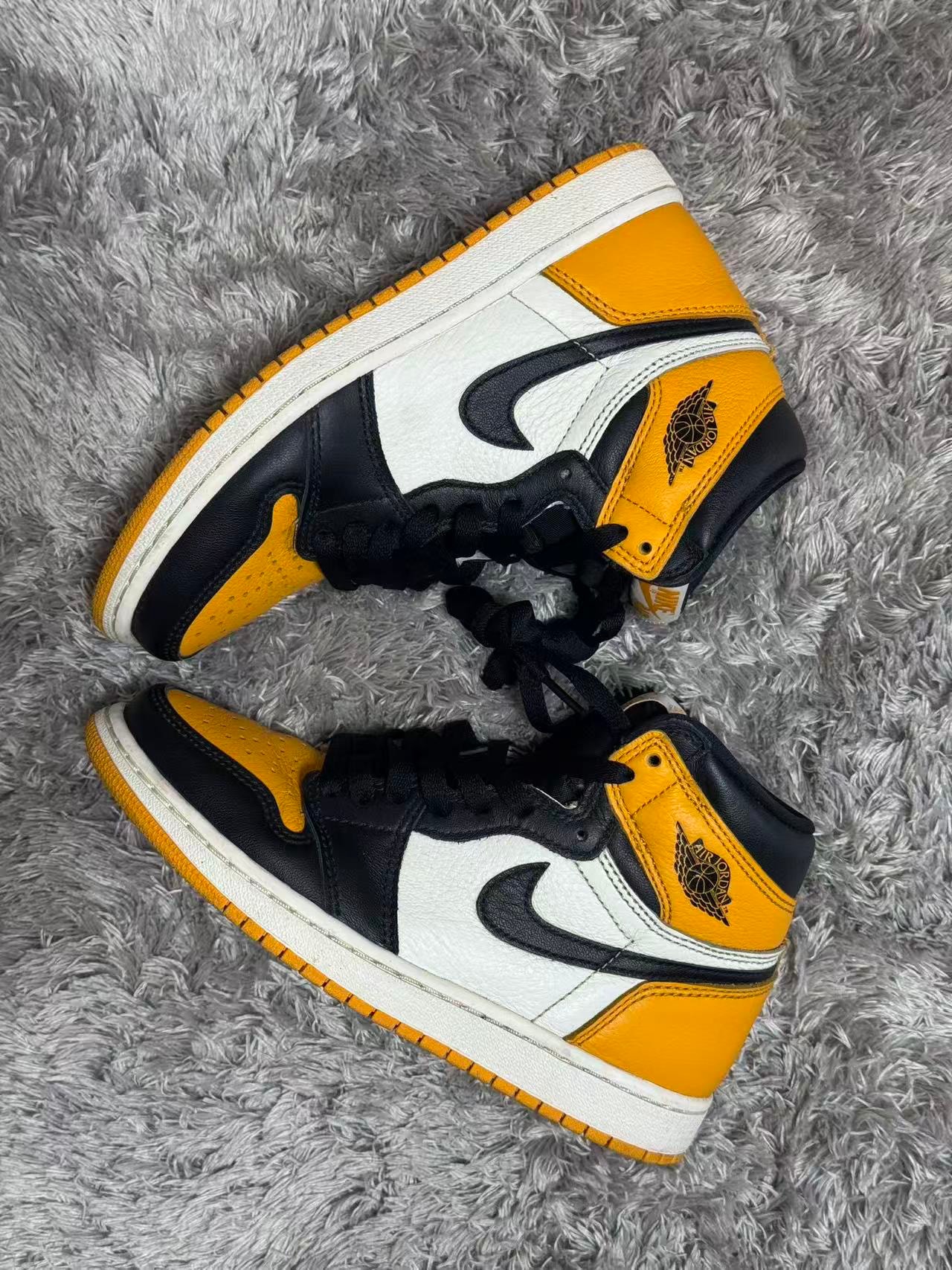 Nike Air Jordan 1 Retro High OG "Taxi"