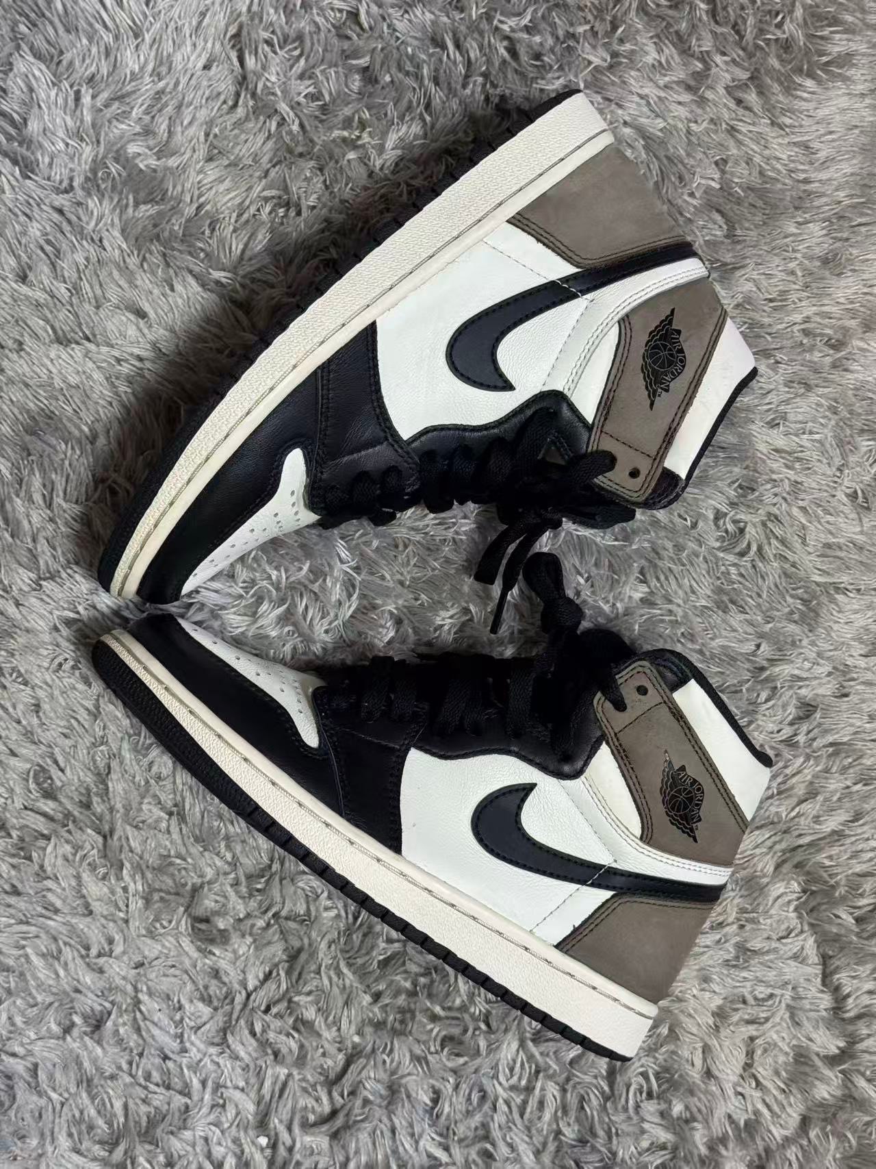 Nike Air Jordan 1 High OG "Sail/Dark Mocha/Black"