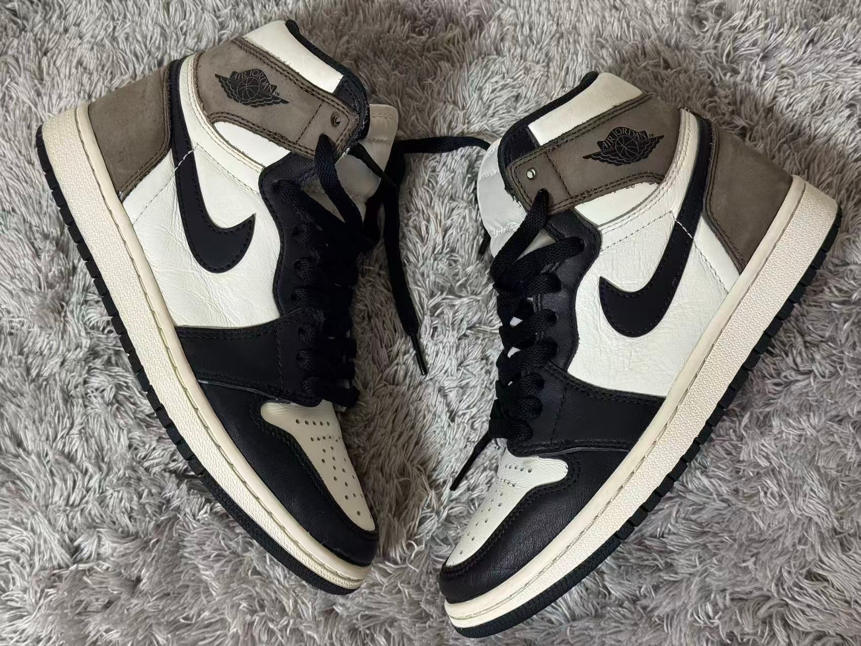 Nike Air Jordan 1 High OG "Sail/Dark Mocha/Black"