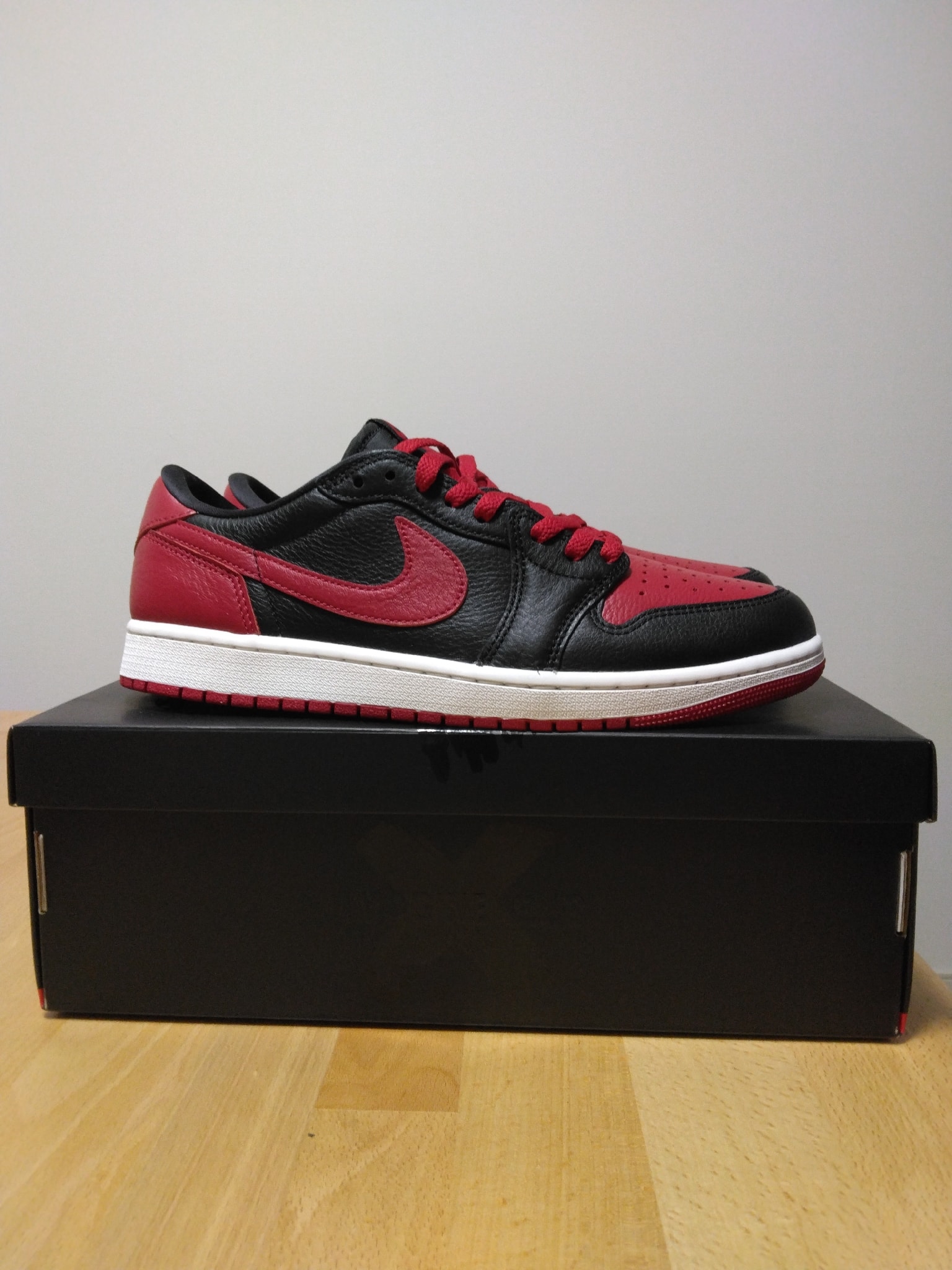 Nike Air Jordan 1 Retro Low OG "Banned"