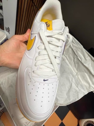 Kobe Bryant × Nike Air Force 1 Low Retro QS "Varsity Maize and Varsity Purple"