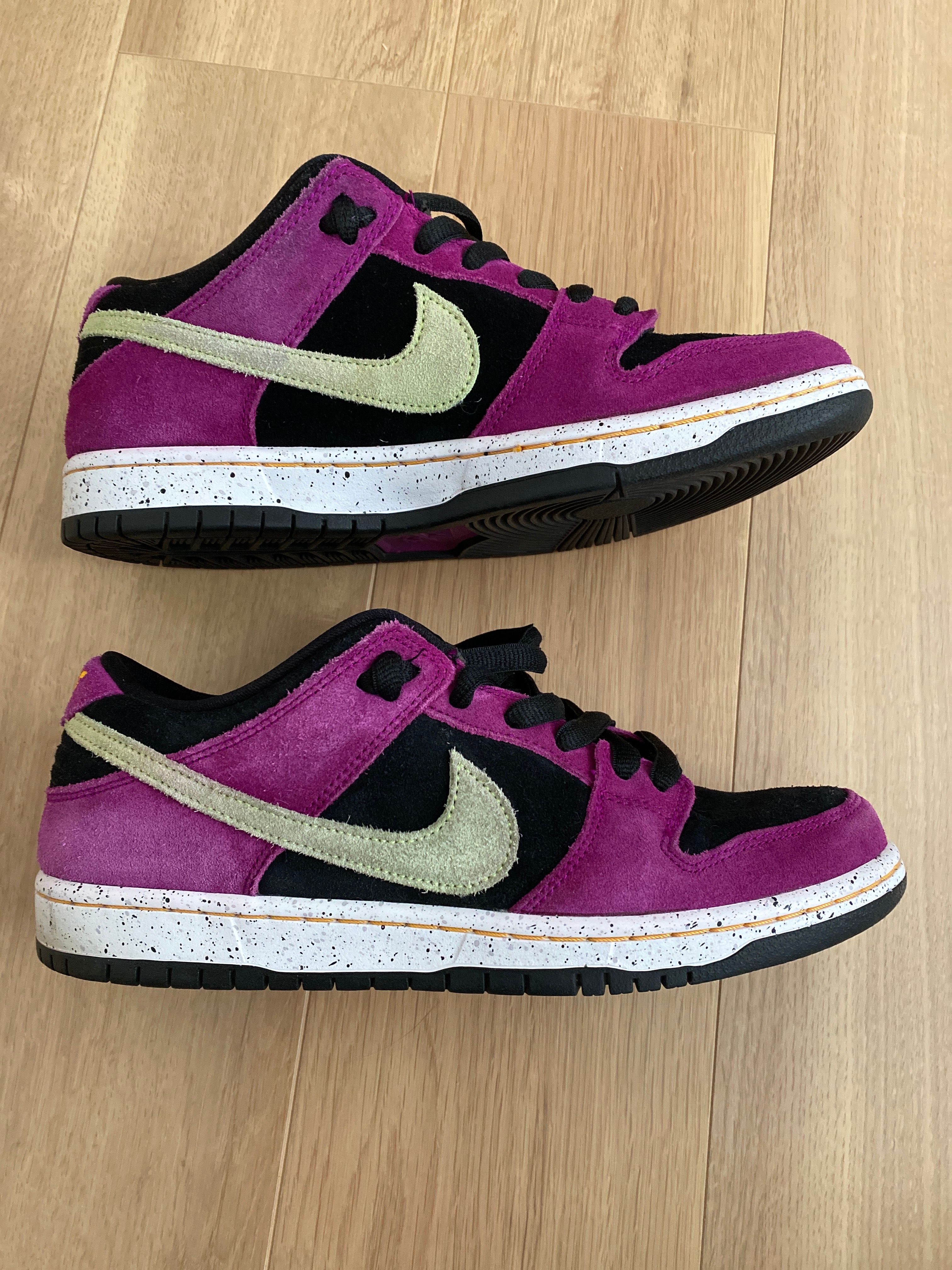 Nike SB Dunk Low "Red Plum"
