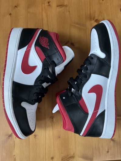 Nike Air Jordan 1 Mid "White/Gym Red Black"