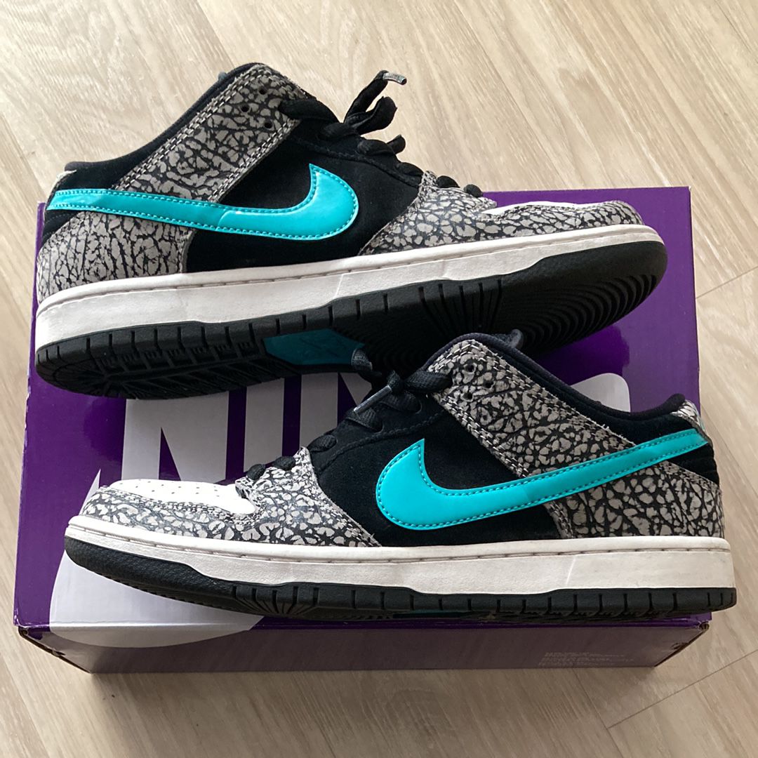 Nike SB Dunk Low "Elephant/Safari"