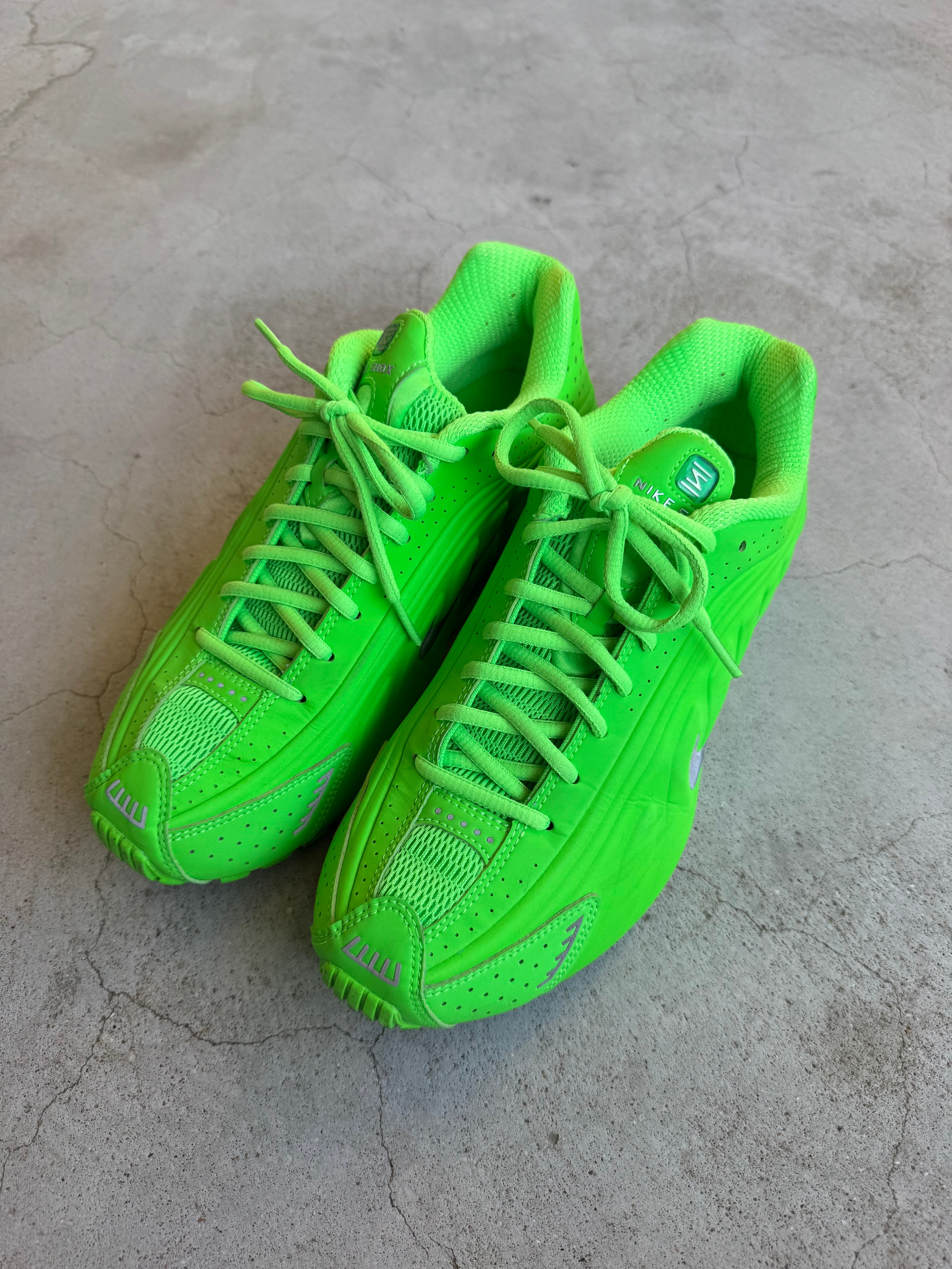 Nike Shox R4 "Green Strike"