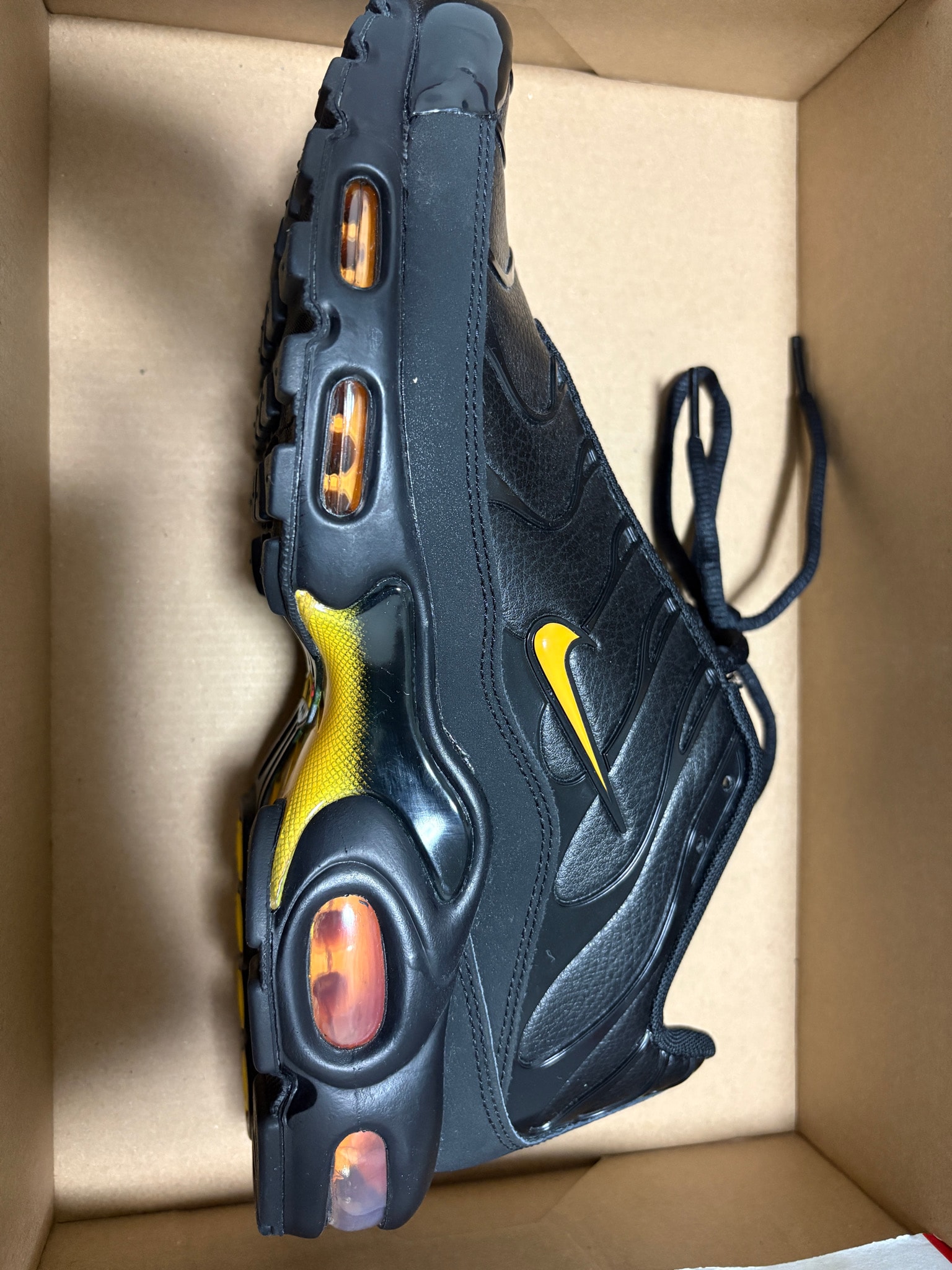 Nike Air Max Plus PRM "Black/Laser Orange"