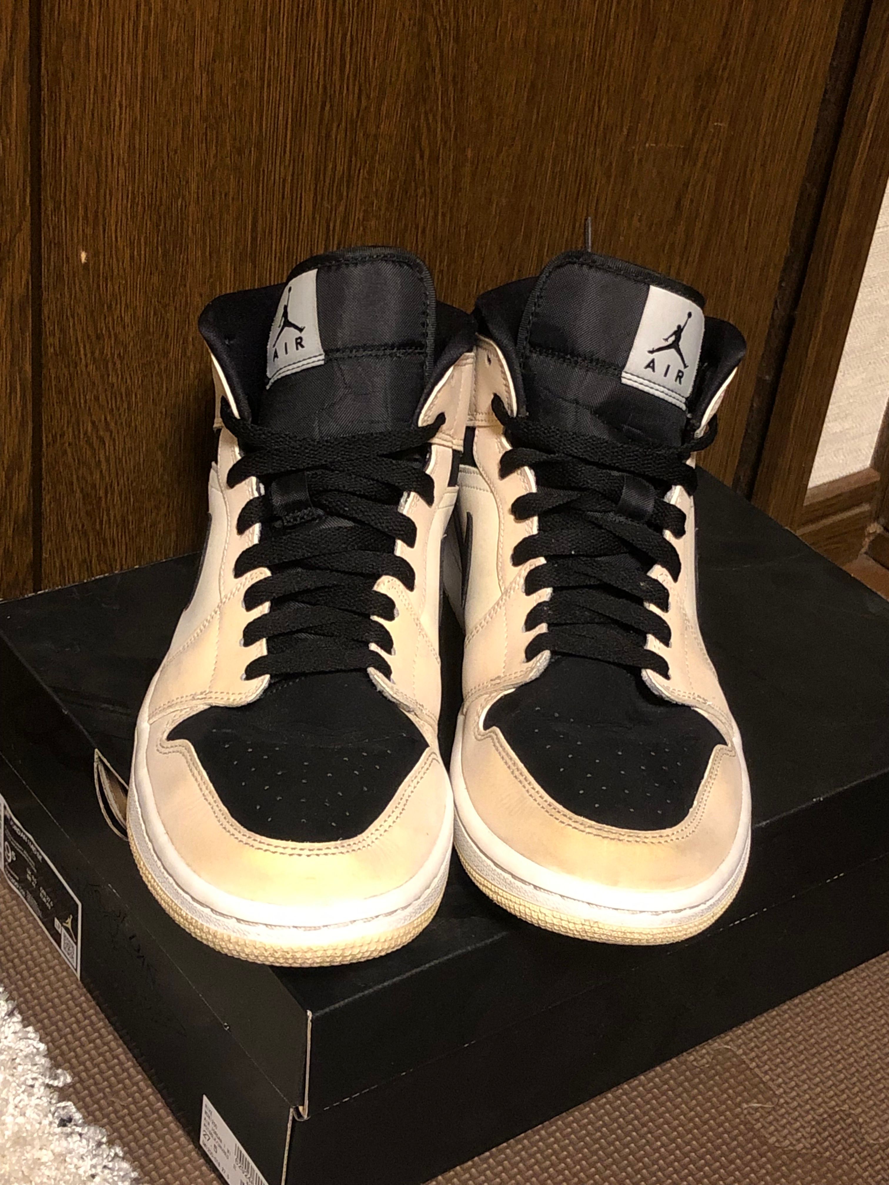 NIKE Women's AIR JORDAN 1 MID "GUAVA ICE"