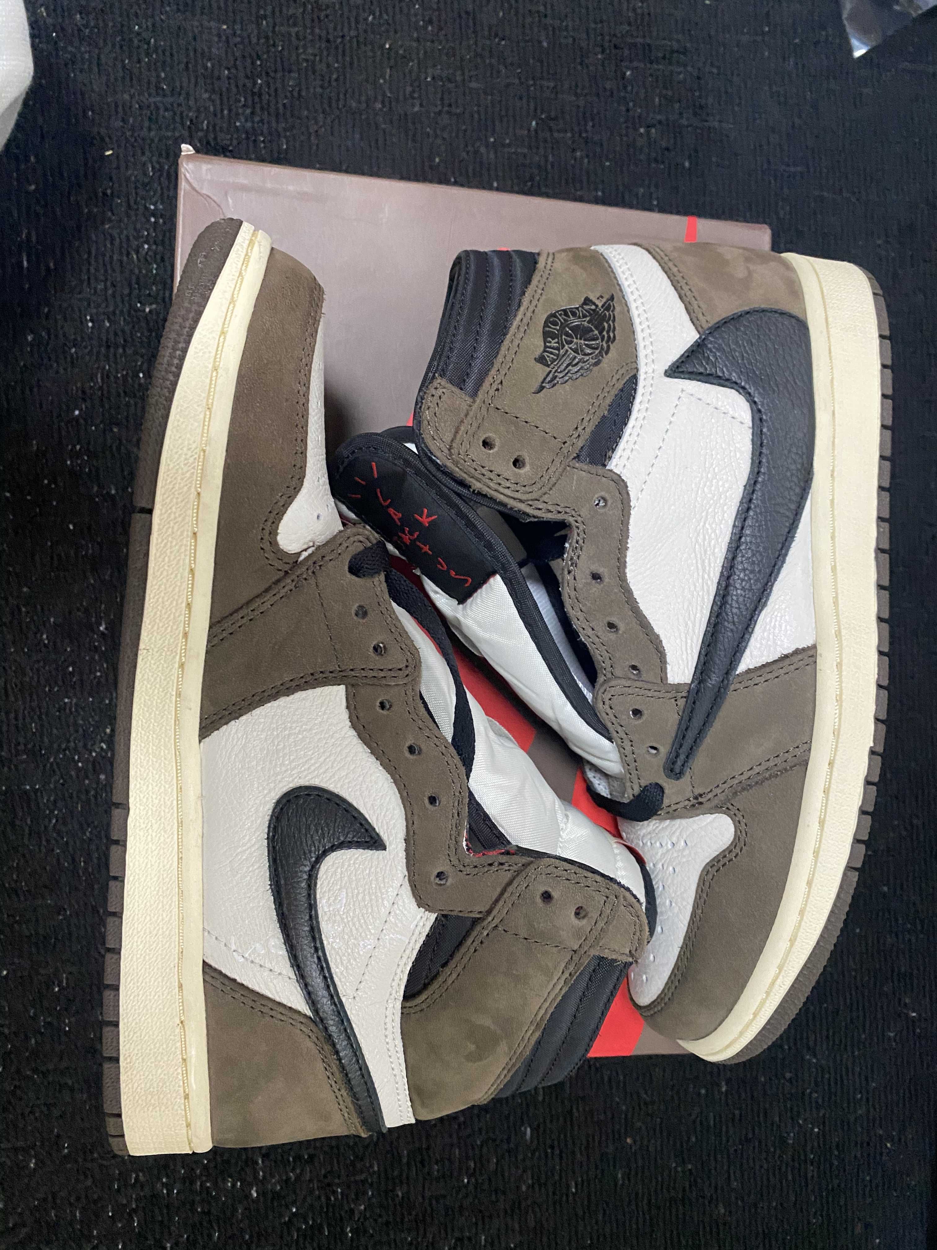 Travis Scott × Nike Air Jordan 1 Retro High OG TS SP "Sail/Dark Mocha"