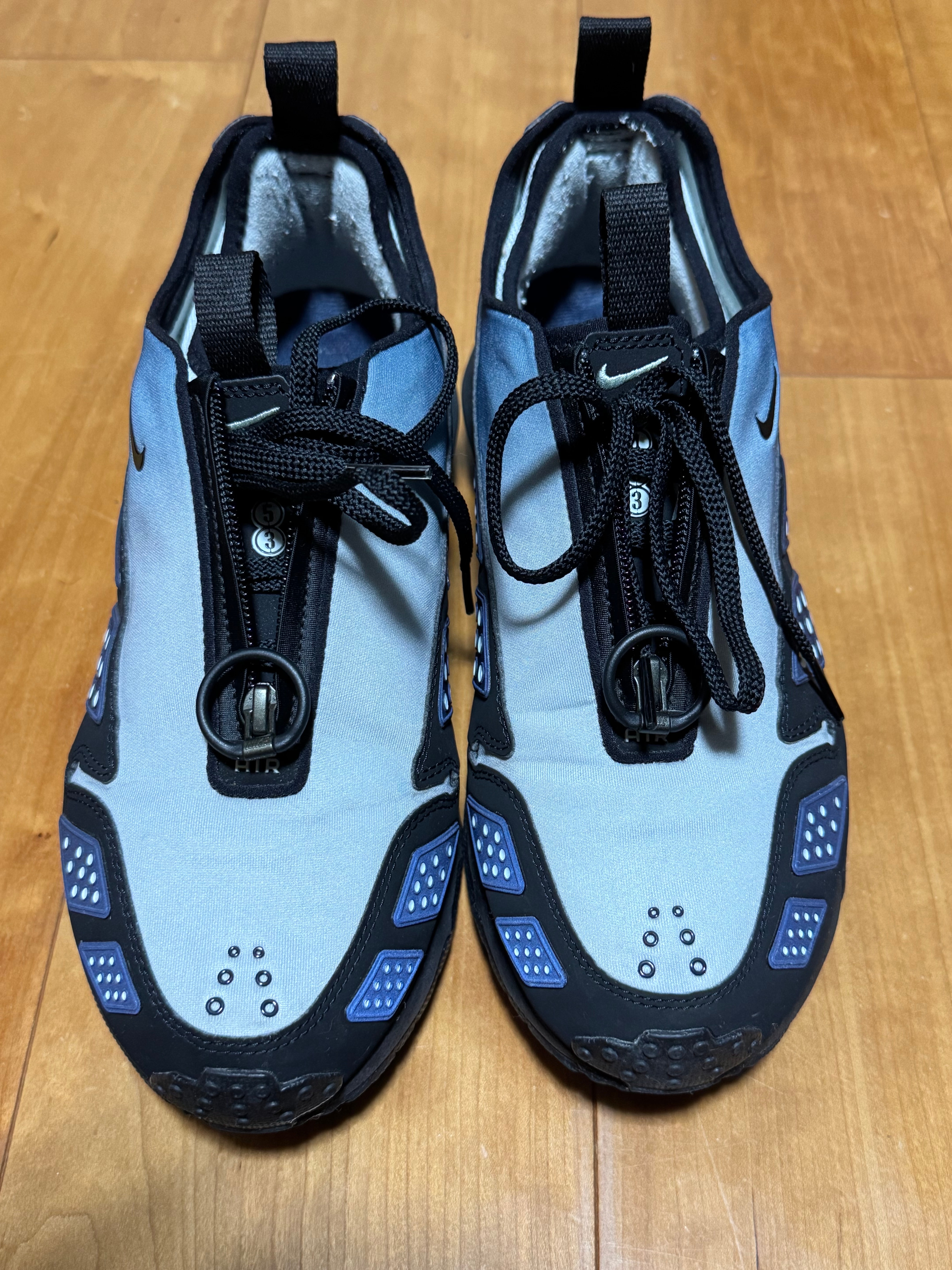 ナイキ ウィメンズ エアマックスサンダー "グレーヘイズ/オブシディアン"