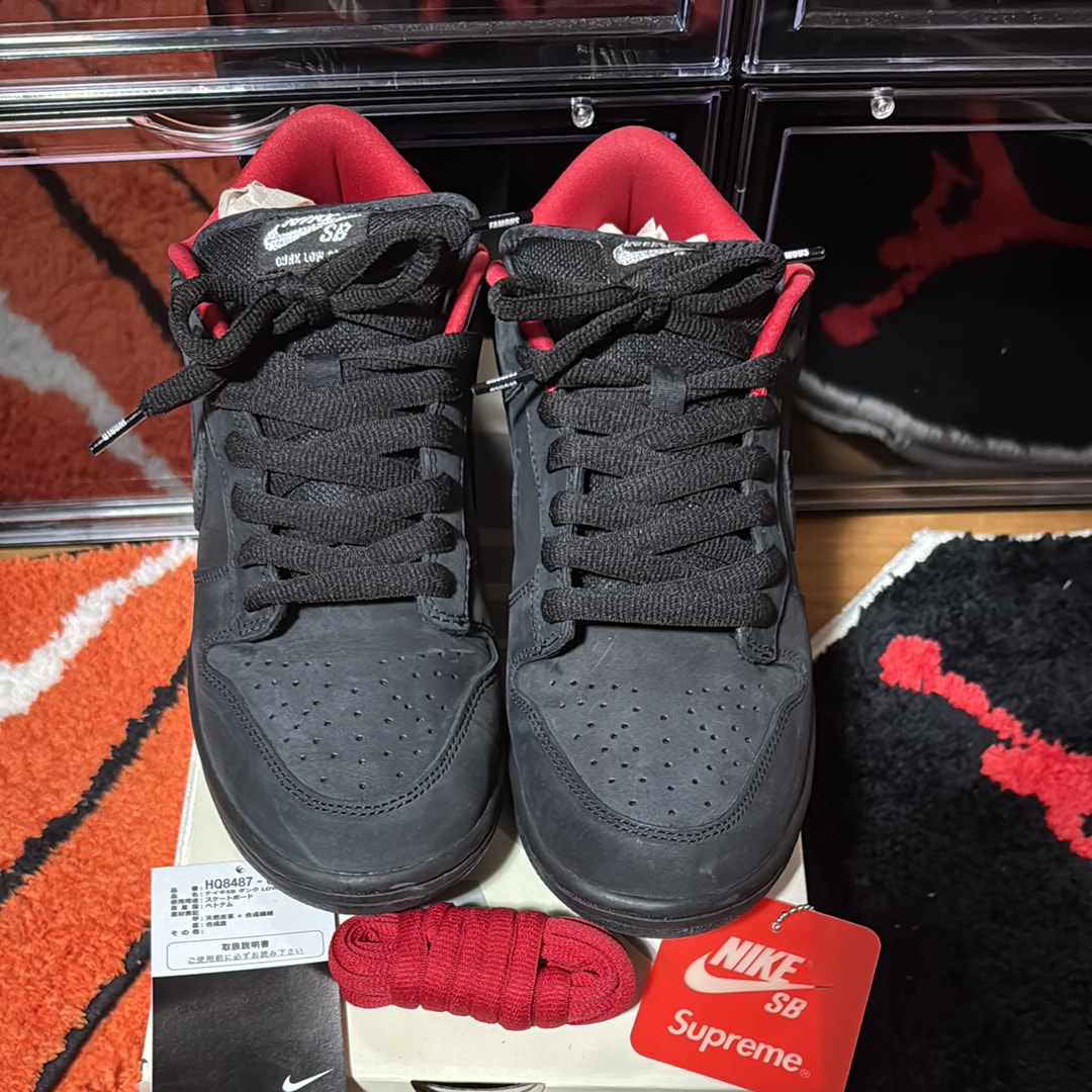 Supreme × Nike SB Dunk Low "Black" (25FW Week2)