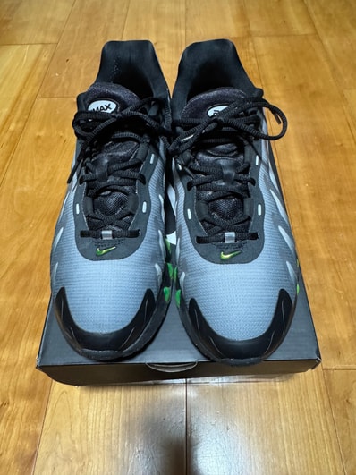 Nike Air Max DN8 "Black/Light Smoke Grey/Black/Volt"