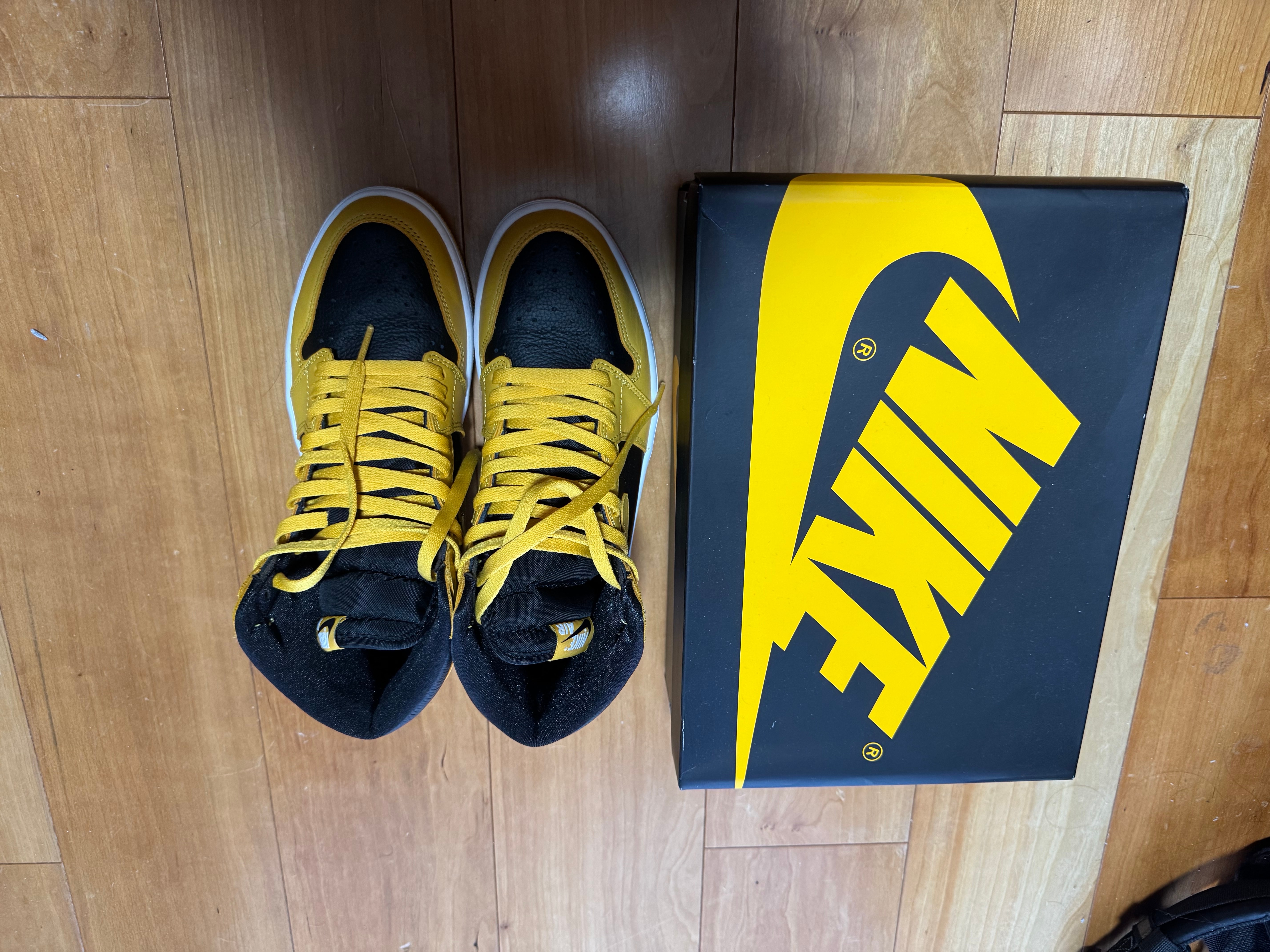 Nike Air Jordan 1 High OG "Pollen"