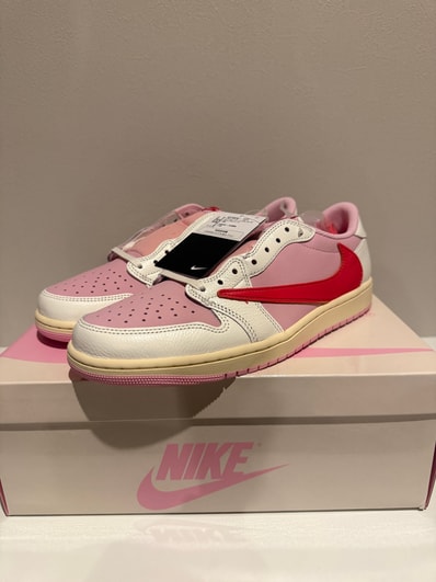 Travis Scott × Nike Air Jordan 1 Retro Low OG "Sail/Tropical Pink"