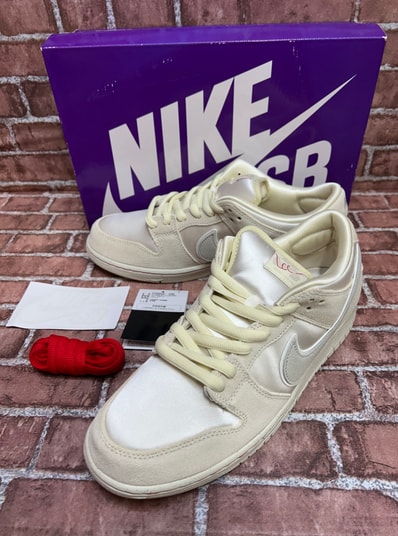 Nike SB Dunk Low PRM City of Love "Sail/White"