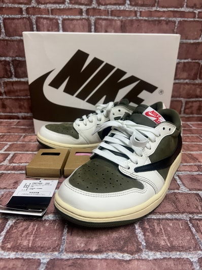 Travis Scott × Nike Air Jordan 1 Low OG SP "Reverse Olive"