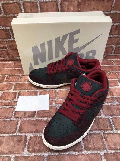 Riot Skateshop × Nike SB Dunk Low Pro QS "Mahogany and Team Red"