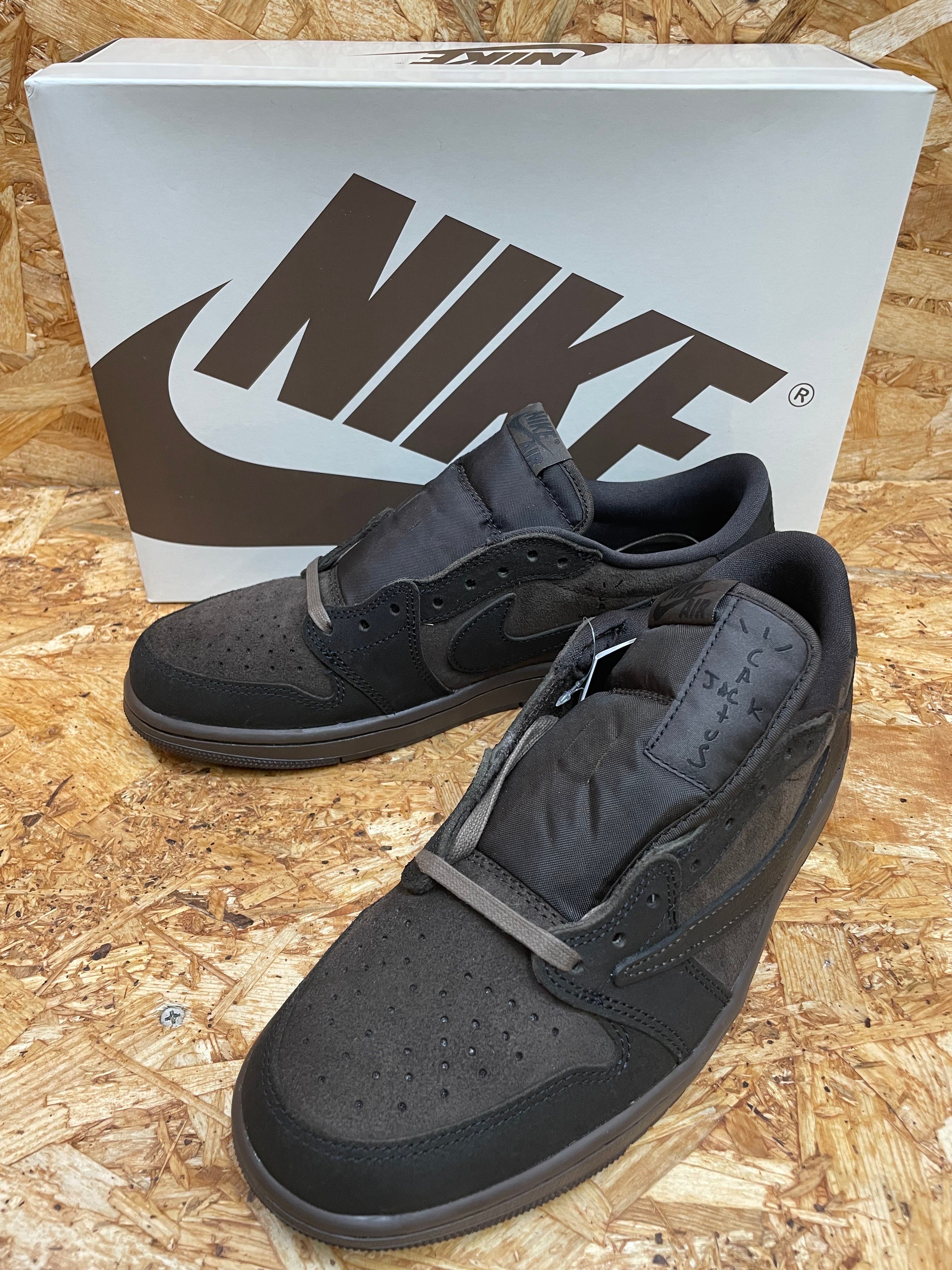 Travis Scott × Nike Air Jordan 1 Low OG SP "Velvet Brown and Dark Mocha"